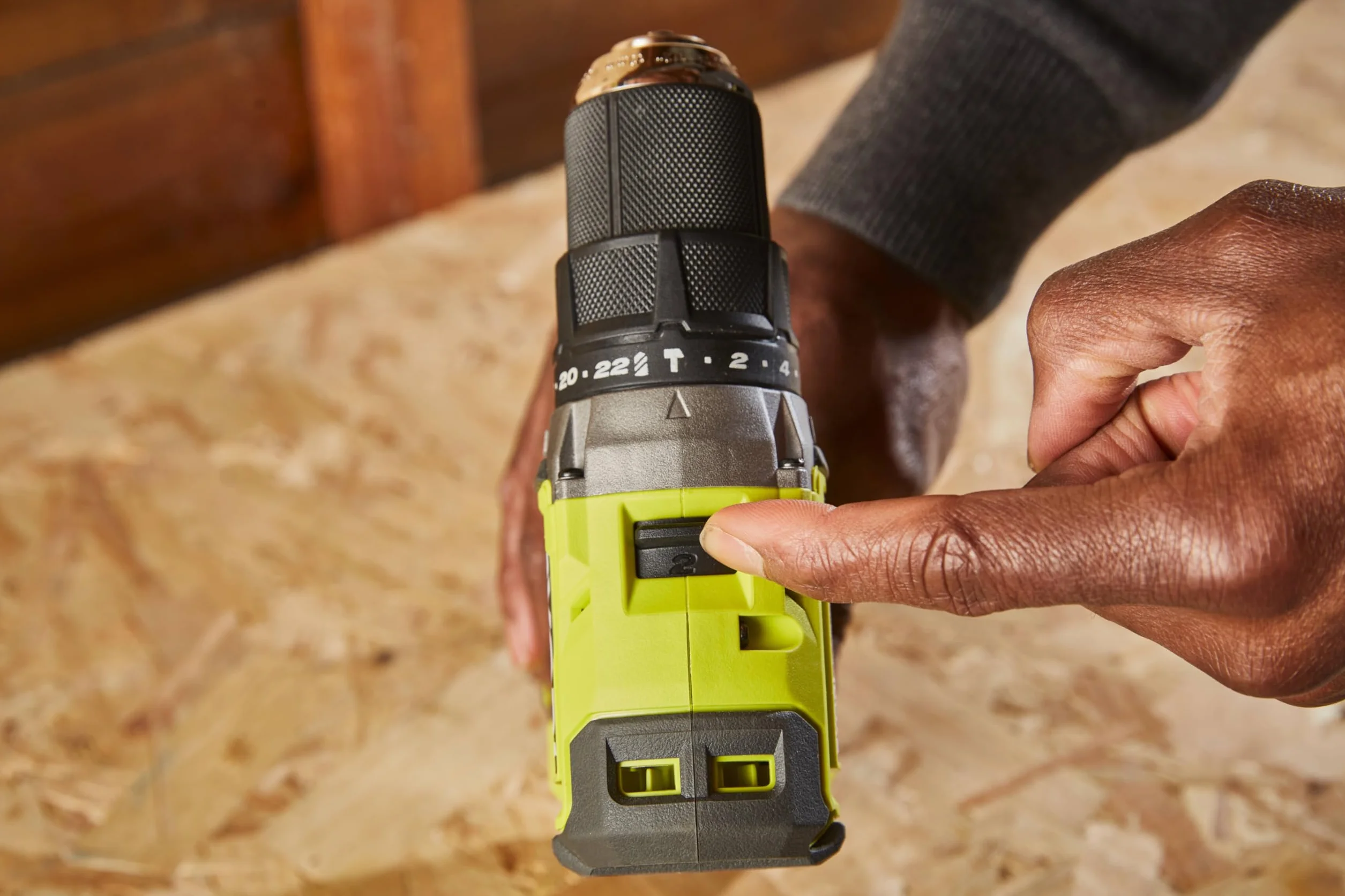 Ryobi Wiertarka udarowa bezszczotkowa 18V ONE+ Kompaktowa RPD18BL-2C20S
