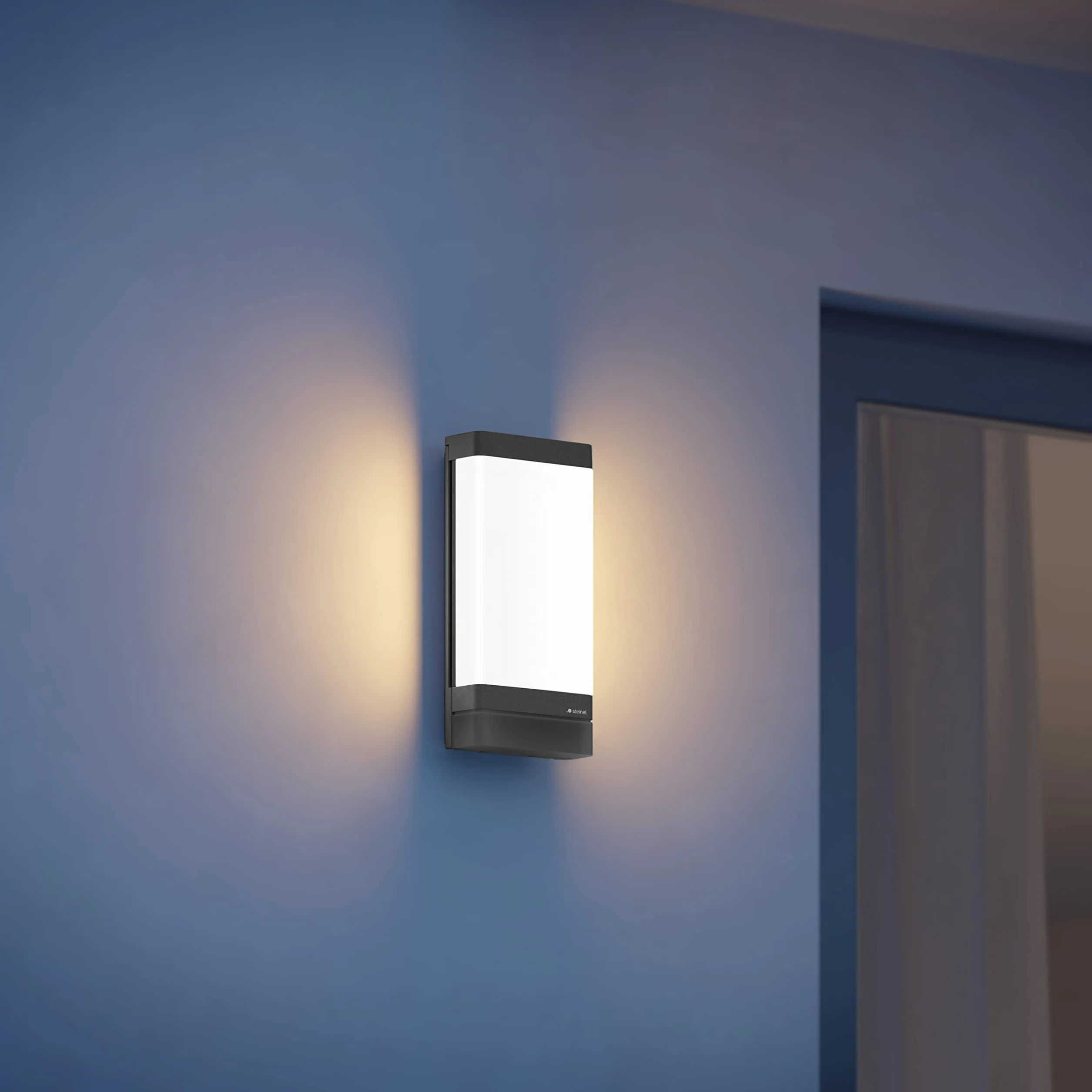 Steinel Zewnętrzna lampa ścienna LED L 271 Digi SC antracyt, czujnik ruchu 180°, inteligentna lampa ścienna Bluetooth, obsługiwana za pomocą aplikacji