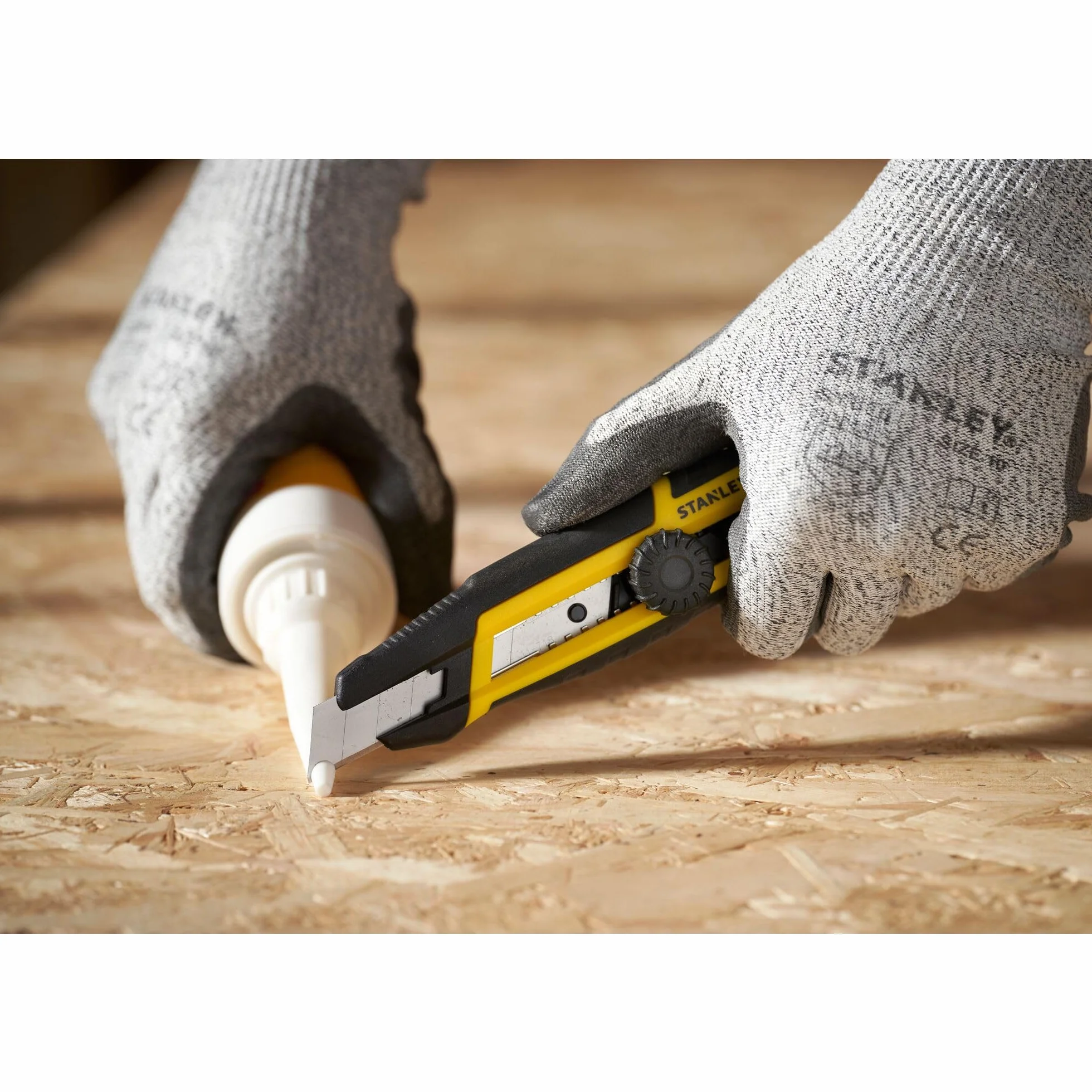 STANLEY Nóż do cięcia 18 mm STHT10500-0