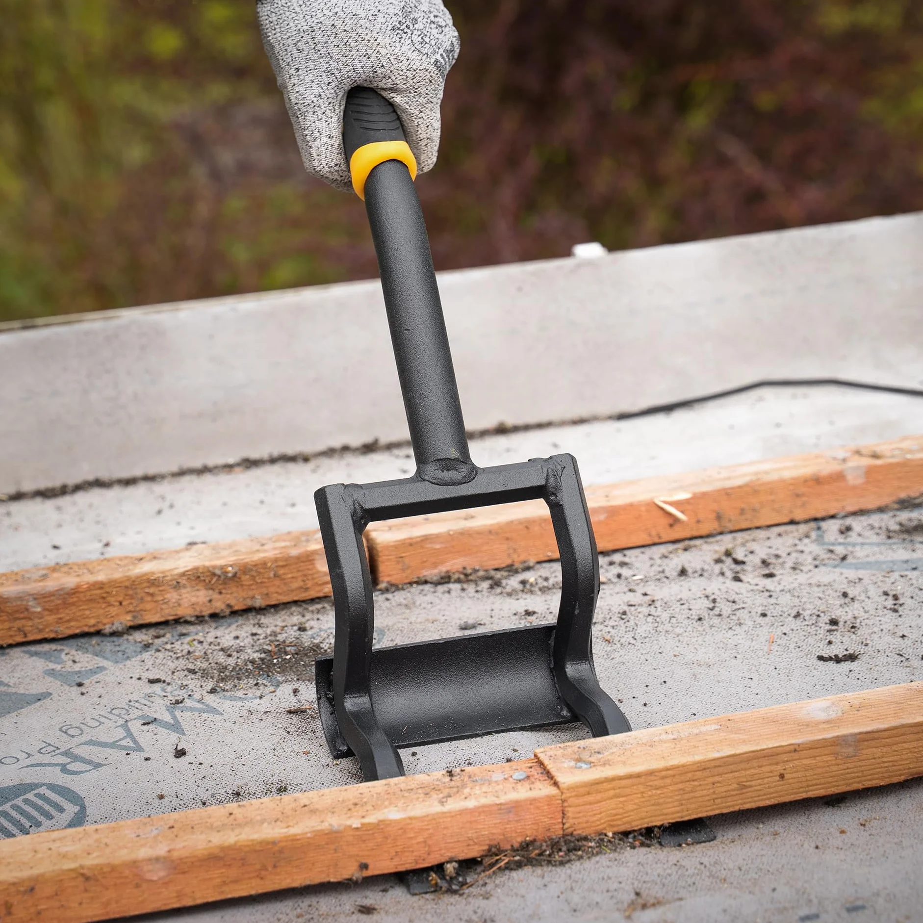 Roughneck ROU64642 Roofing & Lifting Bar