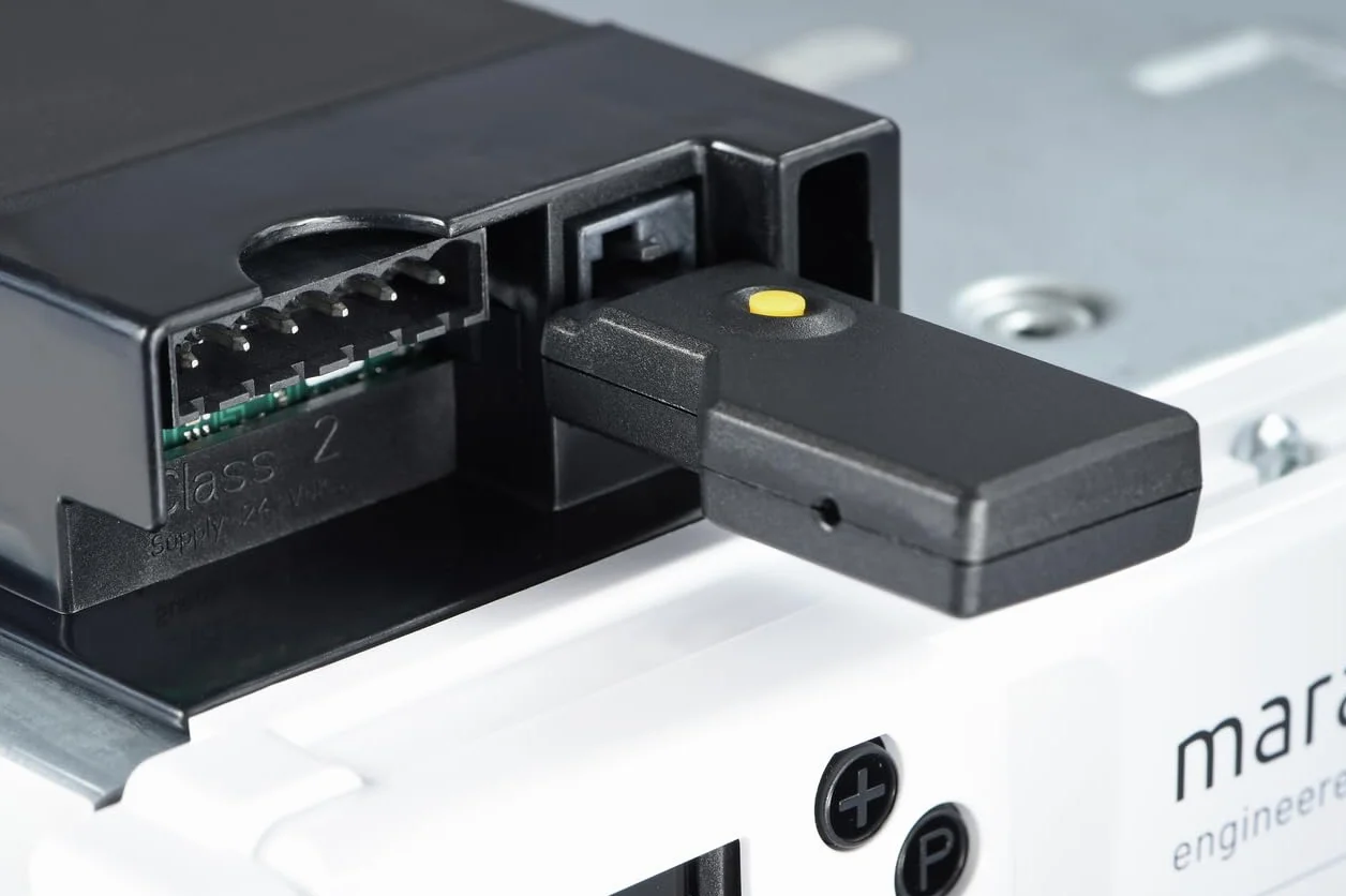 Maveo Connect Stick Inteligentny Otwieracz do Bramy Garażowej Adapter WiFi Plug & Play do Napędów Marantec
