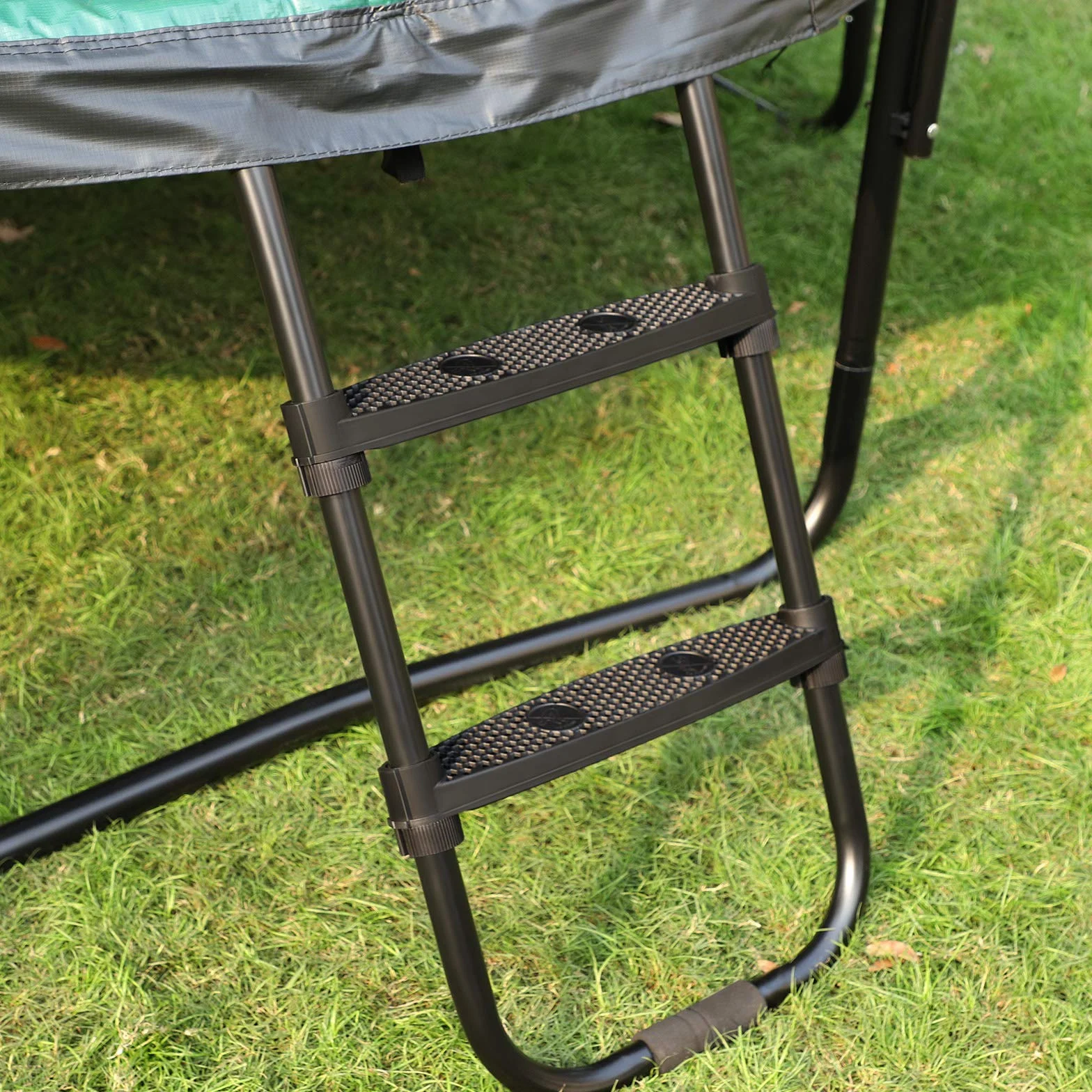 SONGMICS Drabinka do trampoliny antypoślizgowa 90 cm metalowy stelaż czarna SLD90BK