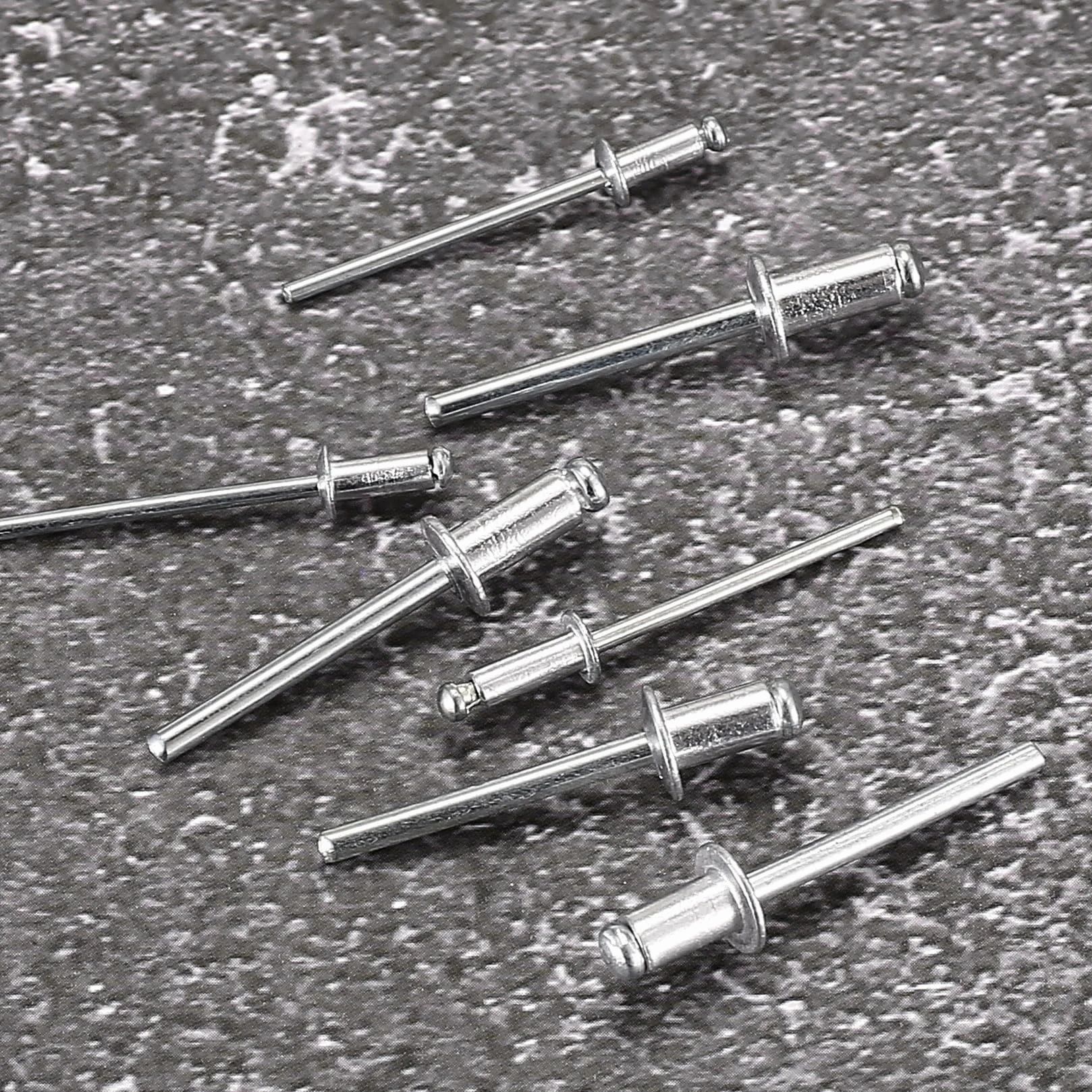 Nity Ślepe Aluminiowe 500 Szt. Mix 5 Rozmiarów 3,2mm 4,8mm Płaskie Głowice do Metalu Drewna Plastiku