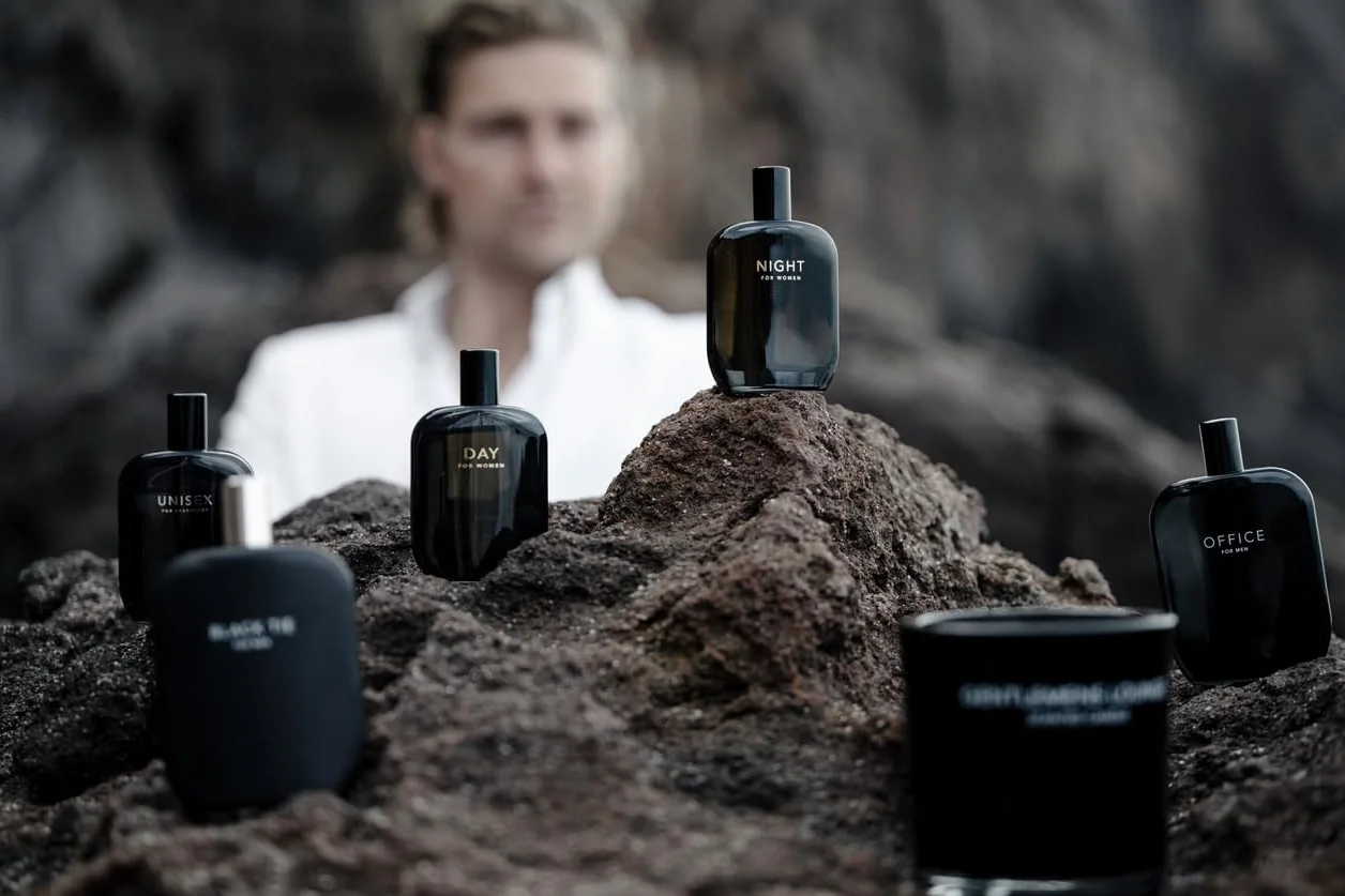 Fragrance One Jeremy OFFICE dla mężczyzn | charakterystyczny męski zapach | aromatyczne nuty drewna | woda perfumowana dla mężczyzn | intensywna | nadaje się do codziennego użytku | idealna do |