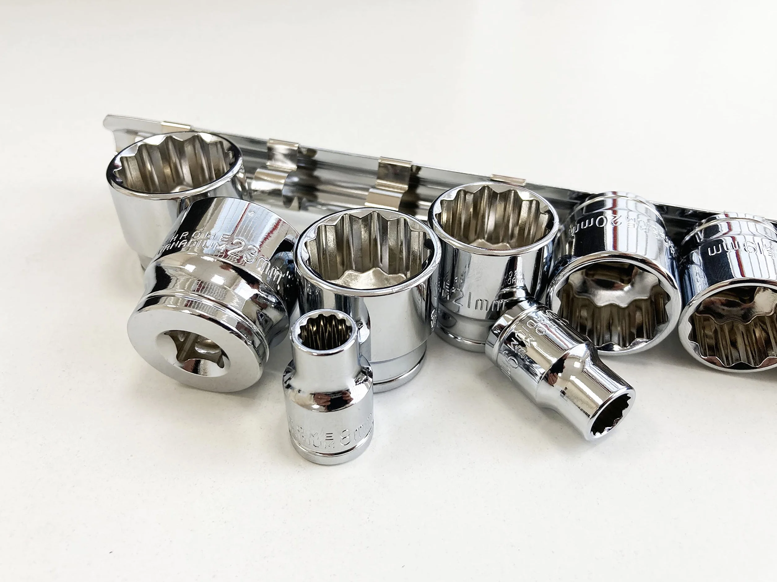 3/8" 12-stronne płytki gniazda CRV 17 szt. na szynie