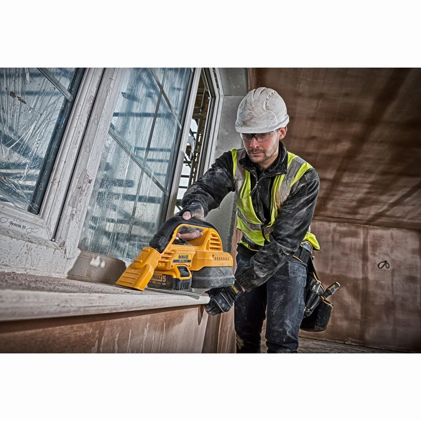 DEWALT DCV517N Cordless XR Wet & Dry Vacuum 18 Volt Bare