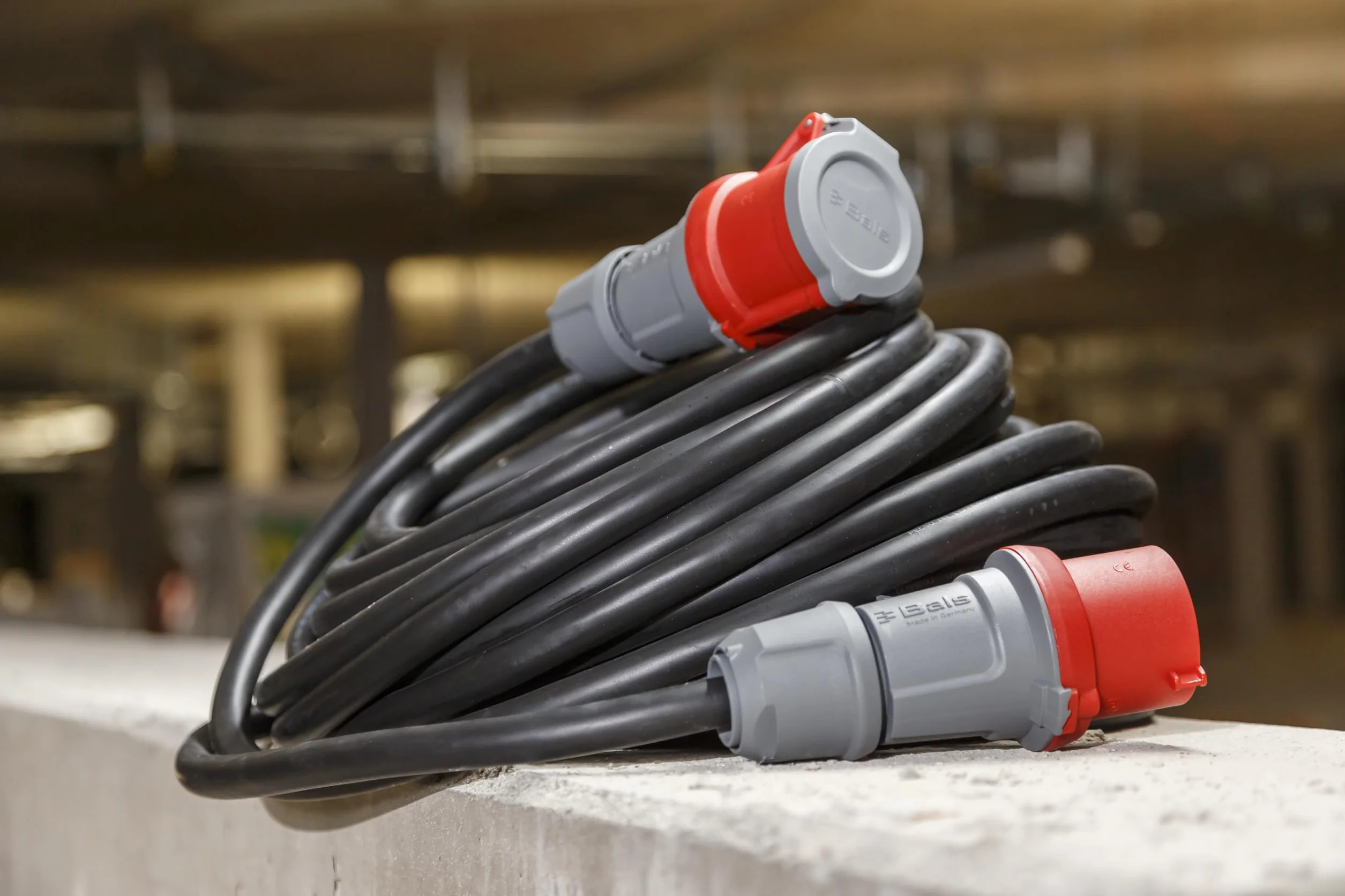 Brennenstuhl Professional Przedłużacz CEE IP44 kabel 30m H07RN-F 5G1.5 5-stykowy czarny Made in Germany