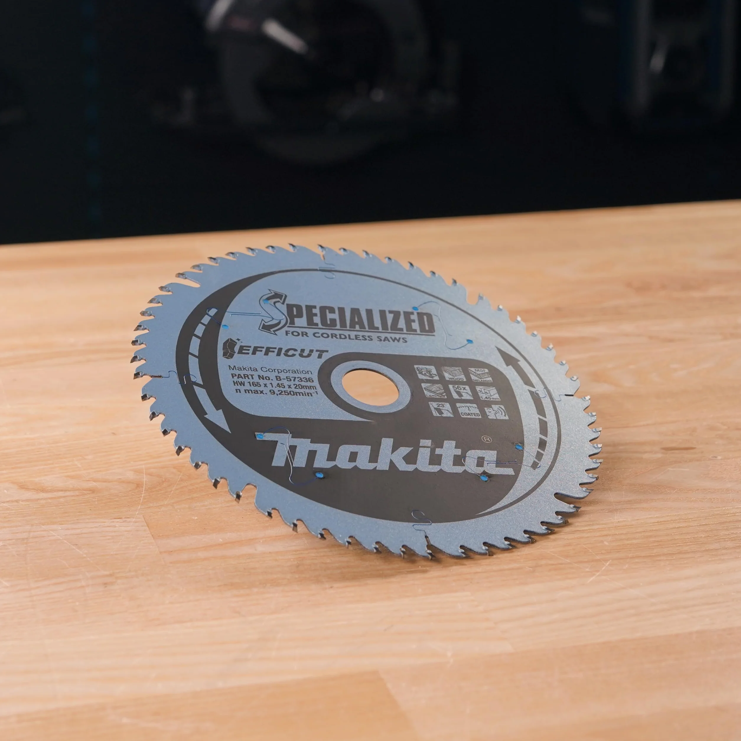 Makita B-57336 EFFICUT brzeszczot do piły tarczowej Ø 165 x 1,45 x 20 mm, 56 zębów, kąt zębów 23°, do drewna, MDF, laminatu