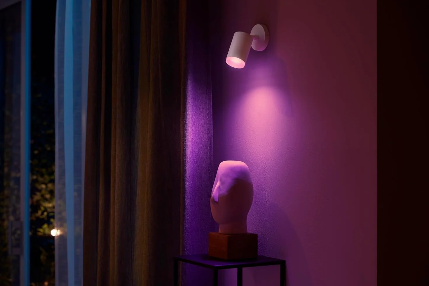 Philips Hue White & Colour Ambiance Fugato Spot 1 flg. wit 1x350lm dimbaar 16 miljoen kleuren kompatybilny z Amazon Alexa