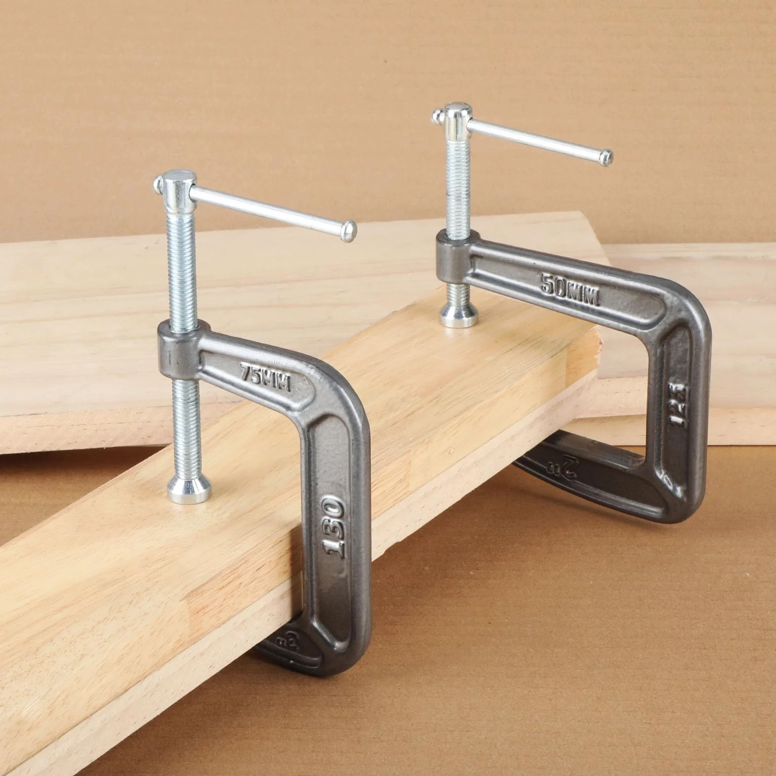 Olympia Tools Zaciski typu C żeliwne 7.6 cm 3 szt