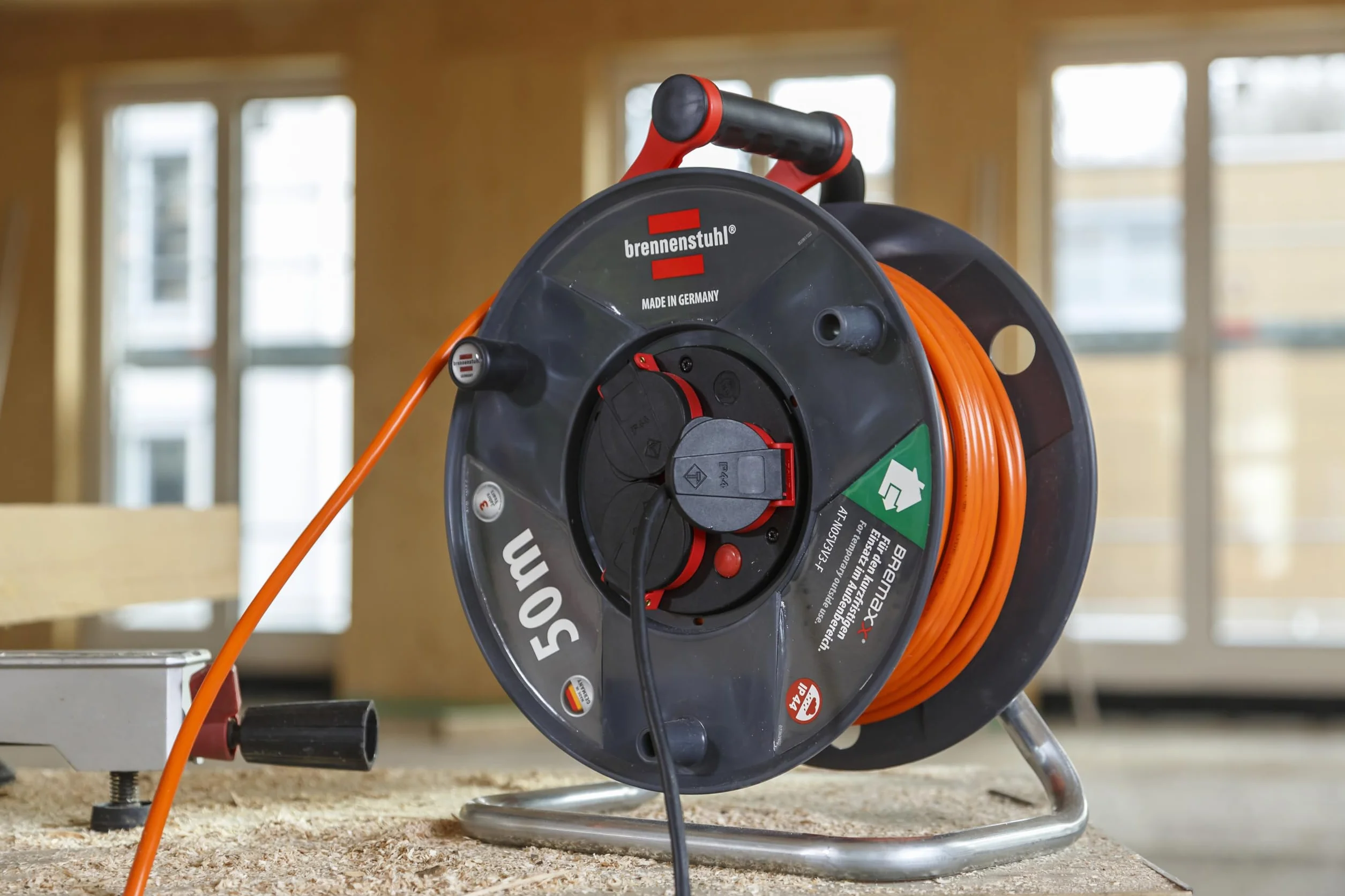 Brennenstuhl Garant V2 bęben kablowy IP44, 50 m, do użytku na zewnątrz (Made in Germany, kabel w kolorze pomarańczowym, krótkotrwałe zastosowanie na zewnątrz)