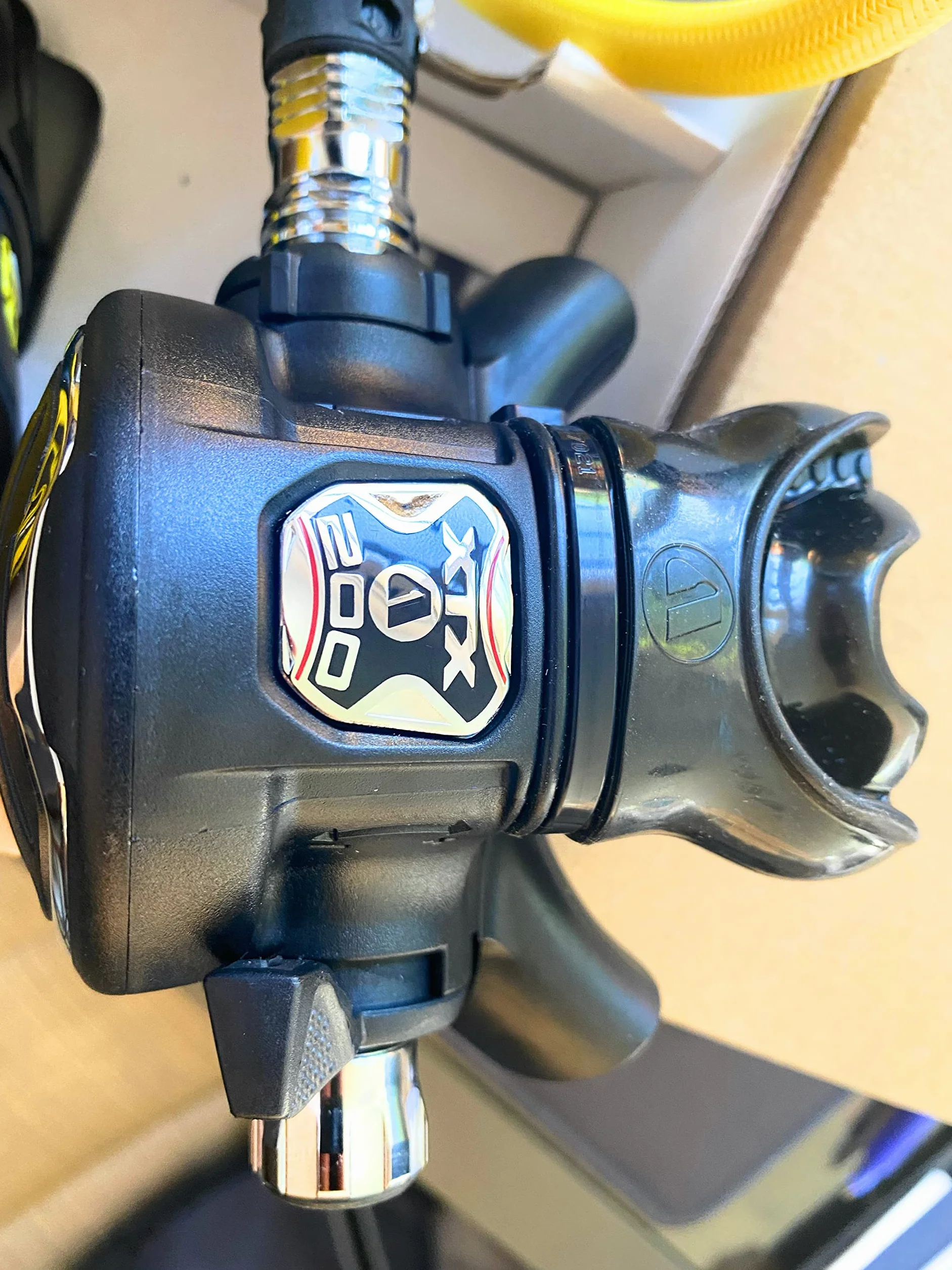 Apeks XTX200 + XTX40 Octopus kompletny zestaw z wężami