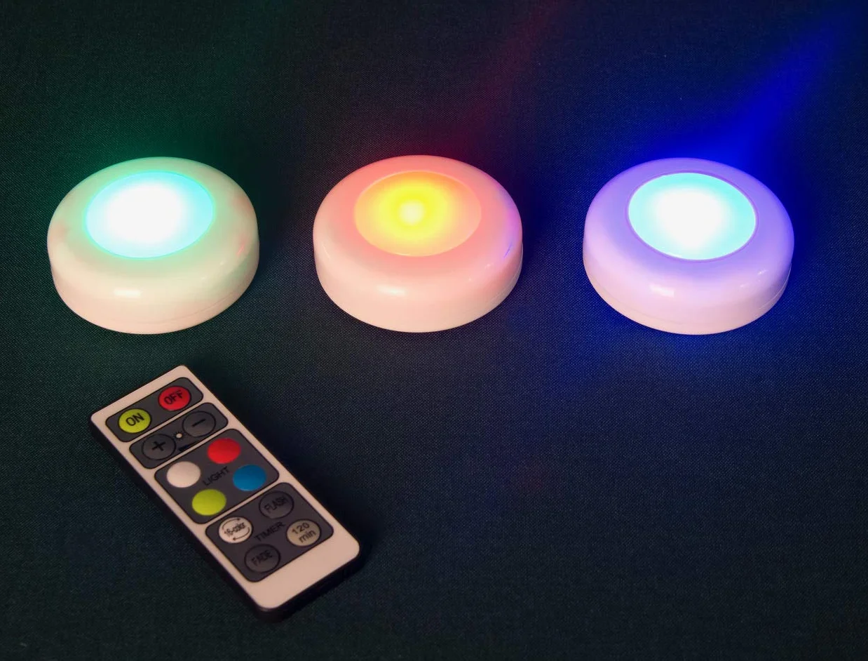 Leomark Zestaw lampek LED z pilotem zdalnego sterowania – 3 małe lampy LED, zmiana koloru