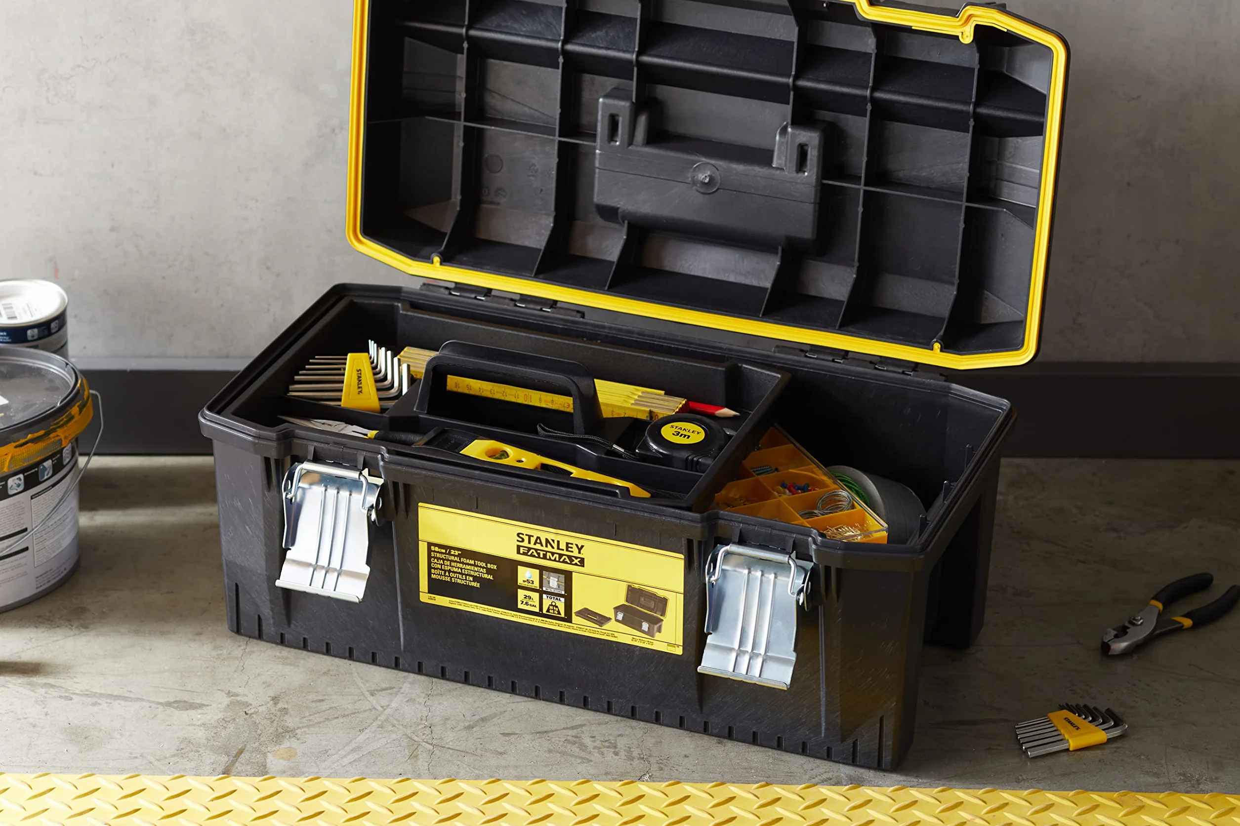 Skrzynka narzędziowa STANLEY FATMAX Wodoodporna Structural foam 22"