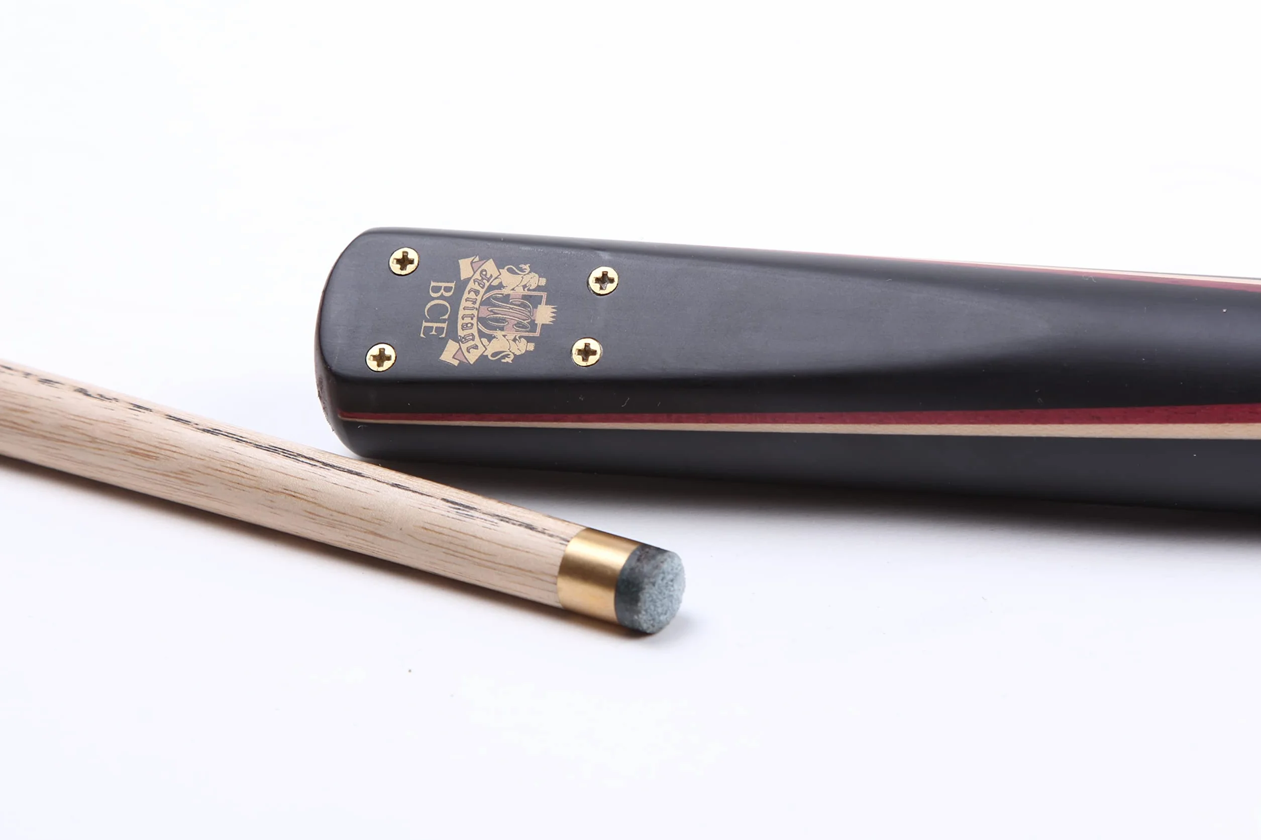 BCE Heritage Sapele Mahogany ¾ Cut Snooker Cue – końcówka 145 cm – 9,5 mm z przedłużeniem 15 cm i twardym etui + zestaw akcesoriów zawierający końcówki łosia ROS, kredę trójkątną i ręcznik Riley Cue.