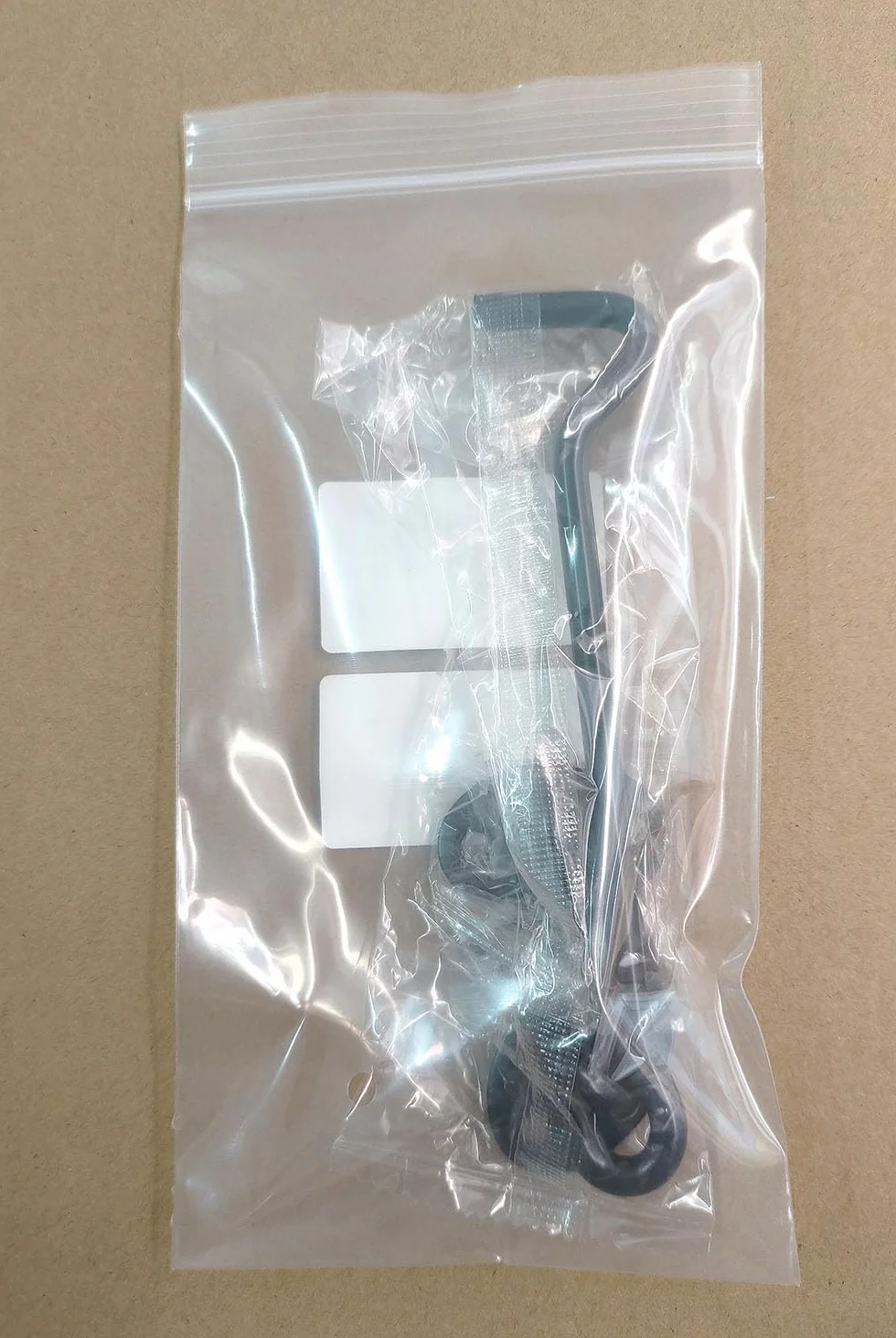 Zamek hakowy do drzwi stodoły czarny 30 cm