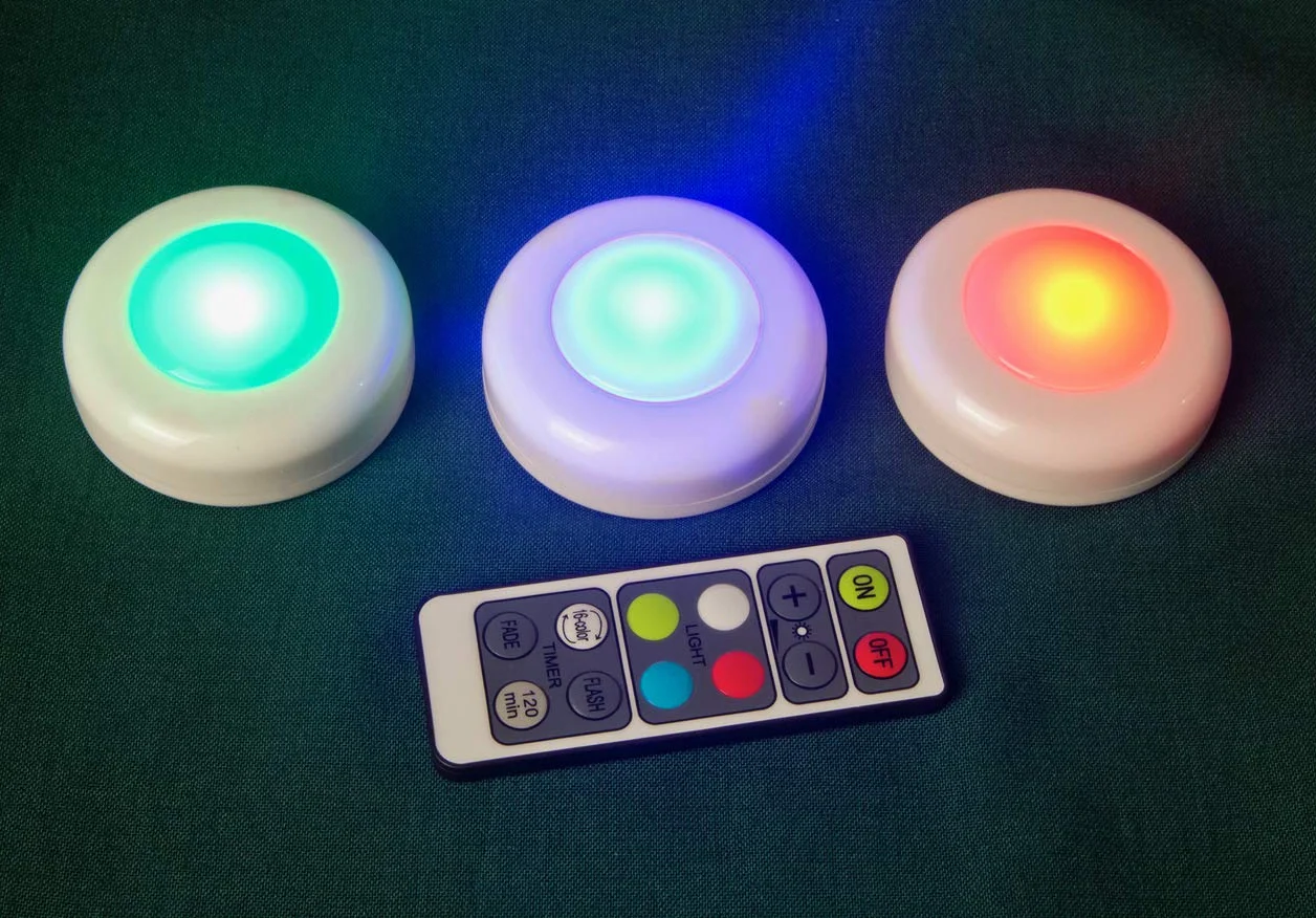 Leomark Zestaw lampek LED z pilotem zdalnego sterowania – 3 małe lampy LED, zmiana koloru