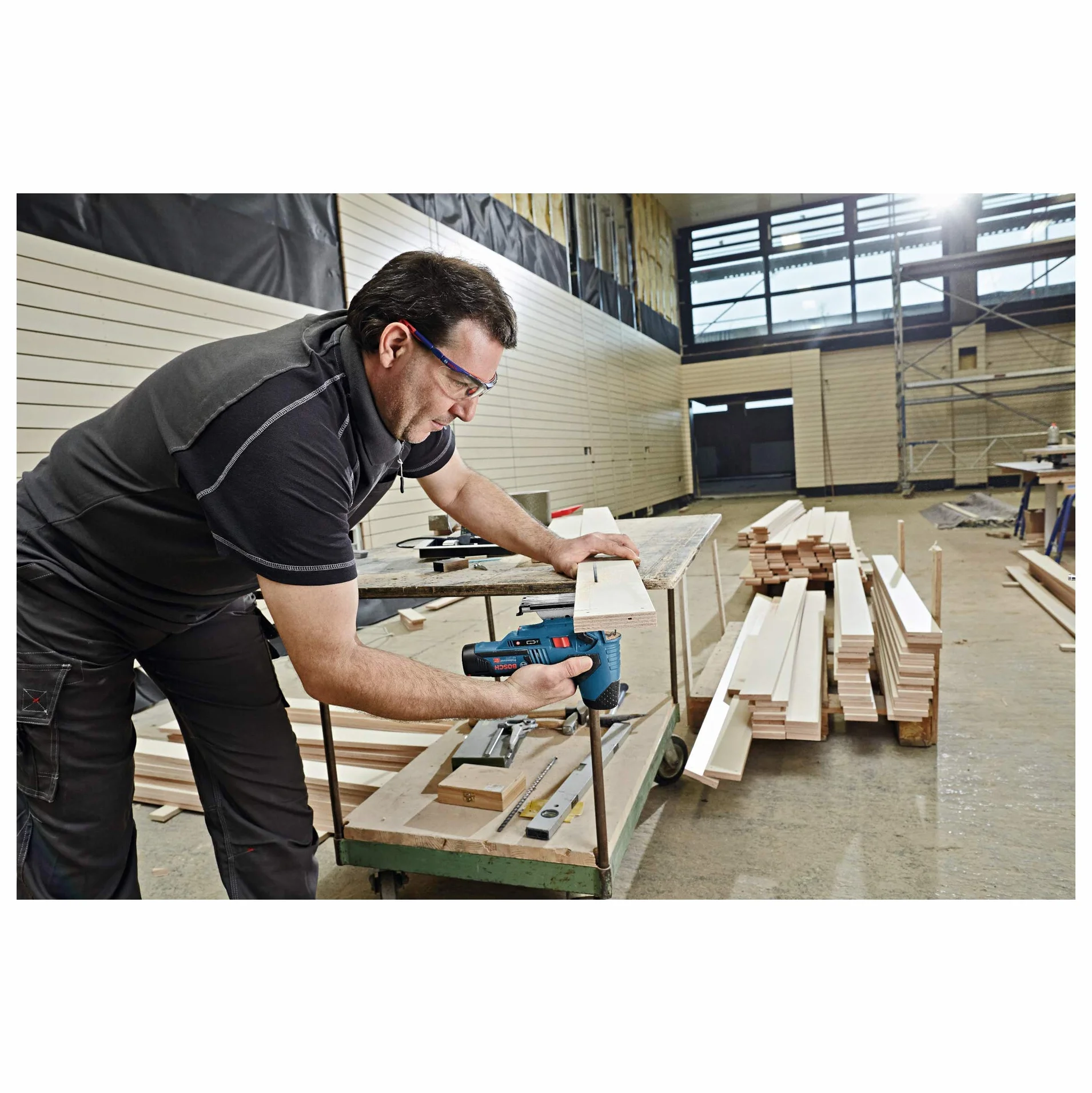 Bosch Professional GST 12V-70 akumulatorowa wyrzynarka 12V 3.0Ah L-BOXX