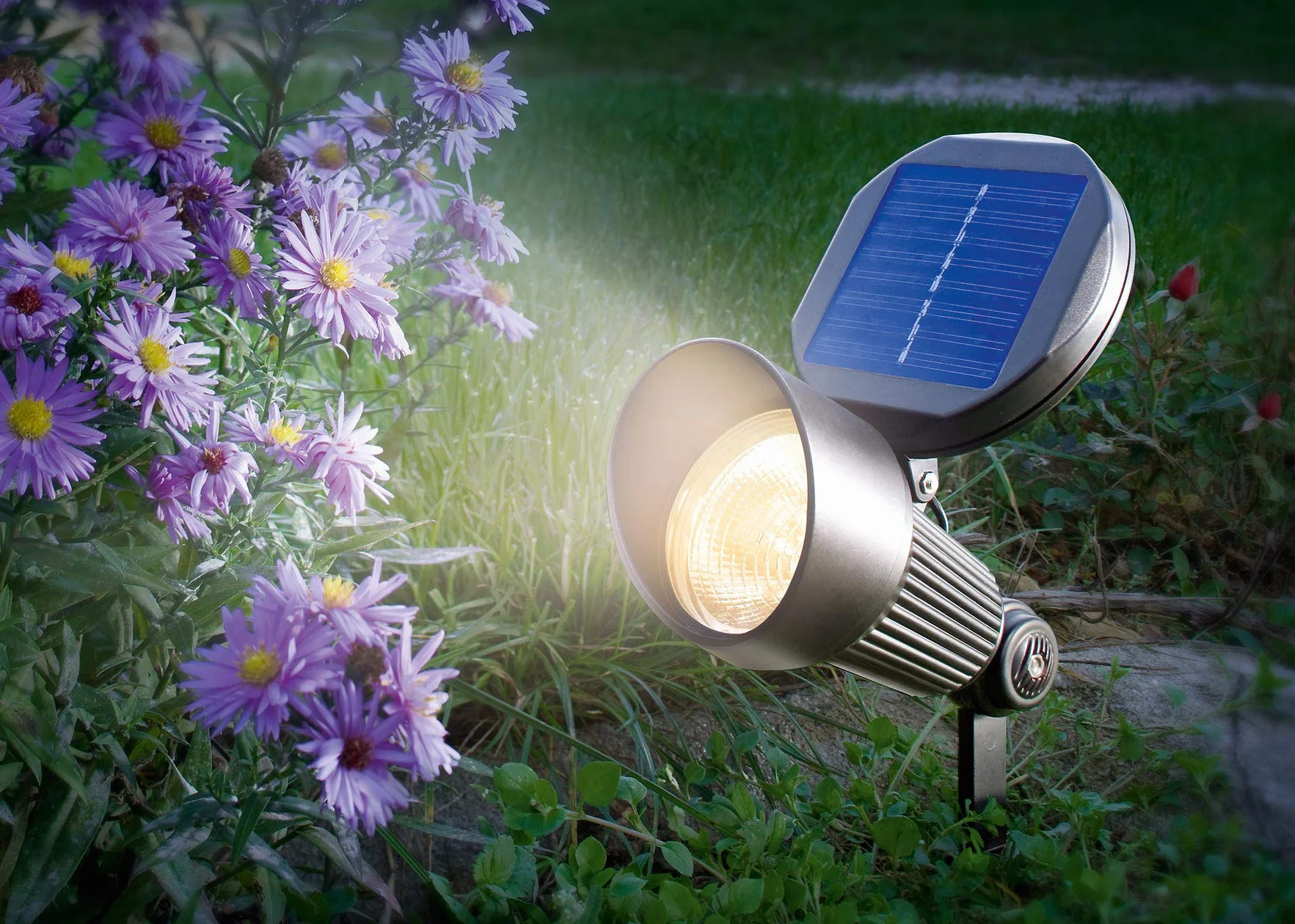 Esotec Solar Spotlight 2800 K ciepła biel montaż ścienny podłogowy