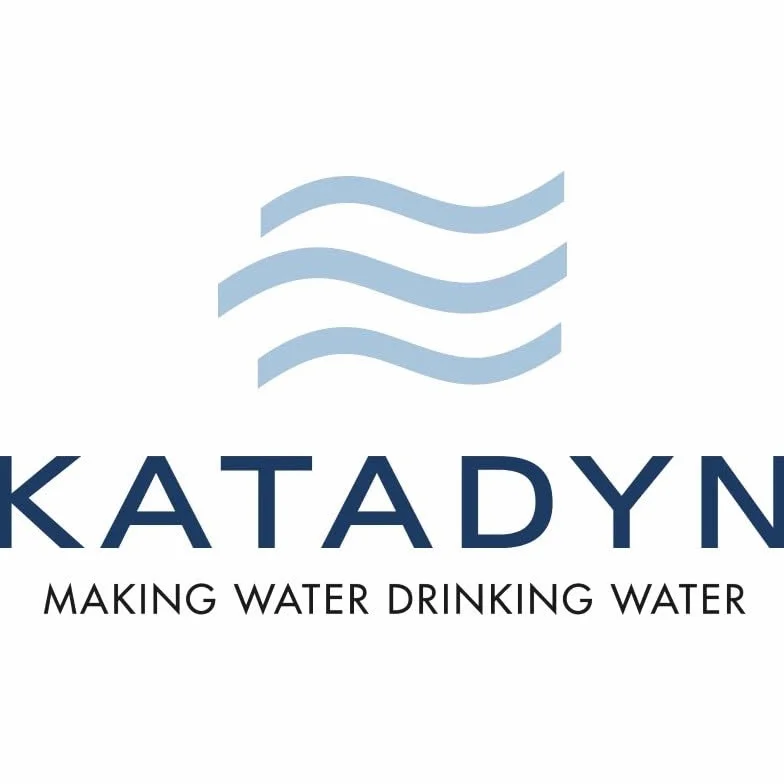 Katadyn BeFree AC butelka na wodę, 0,9 l, z butelką, ultralekka, puste włókna i węgiel aktywny, kemping, wędrówki, jazda na rowerze, trekking, podróże, nie zawiera BPA