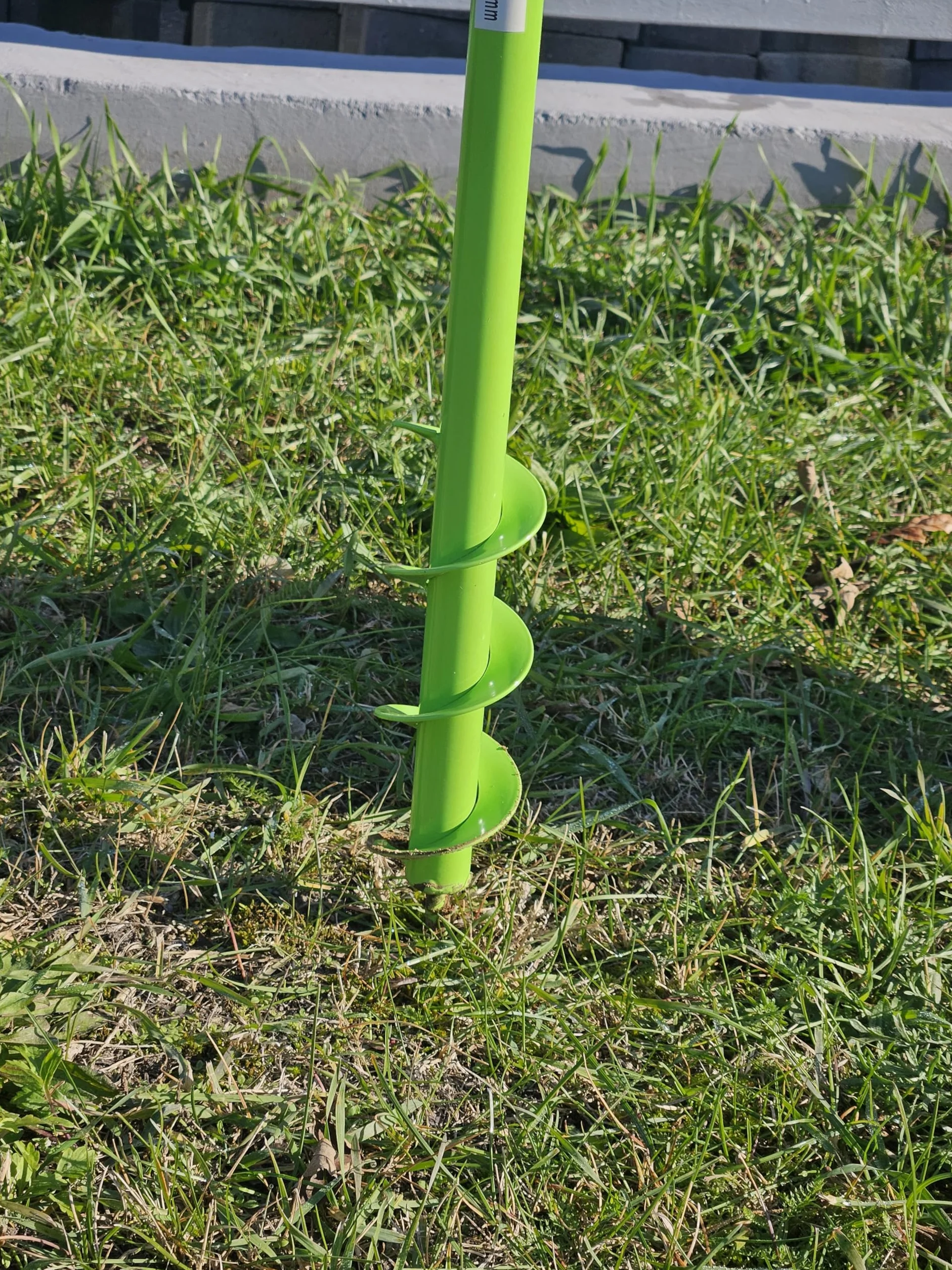 świder ziemny 100 mm Ø, 300 mm długości do wiertarki i wkrętarki akumulatorowej – świder ogrodowy do sadzenia kwiatów, krzewów i otworów pod słupki ogrodzeniowe