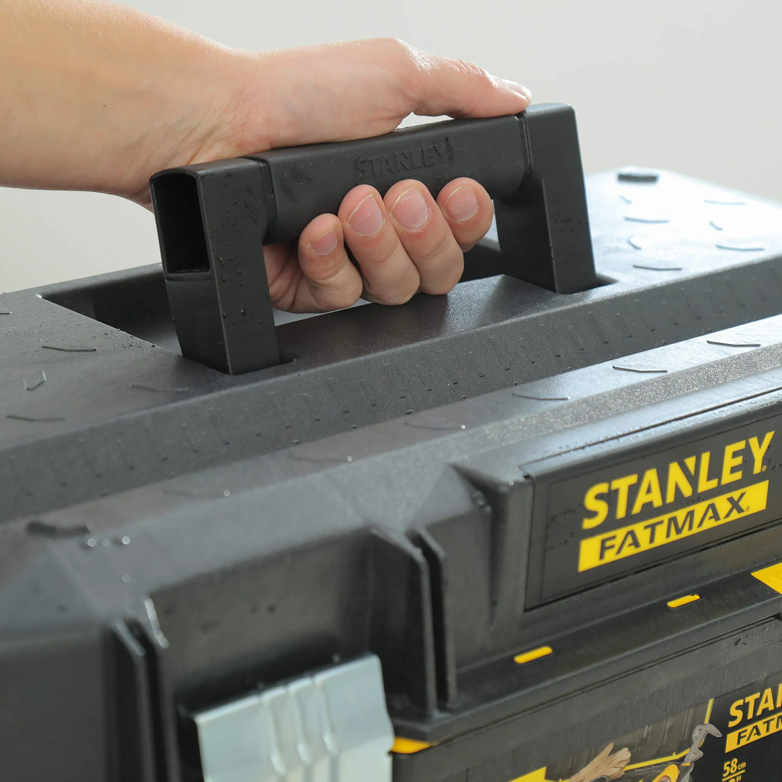 Skrzynka narzędziowa STANLEY FATMAX Wodoodporna Structural foam 22"