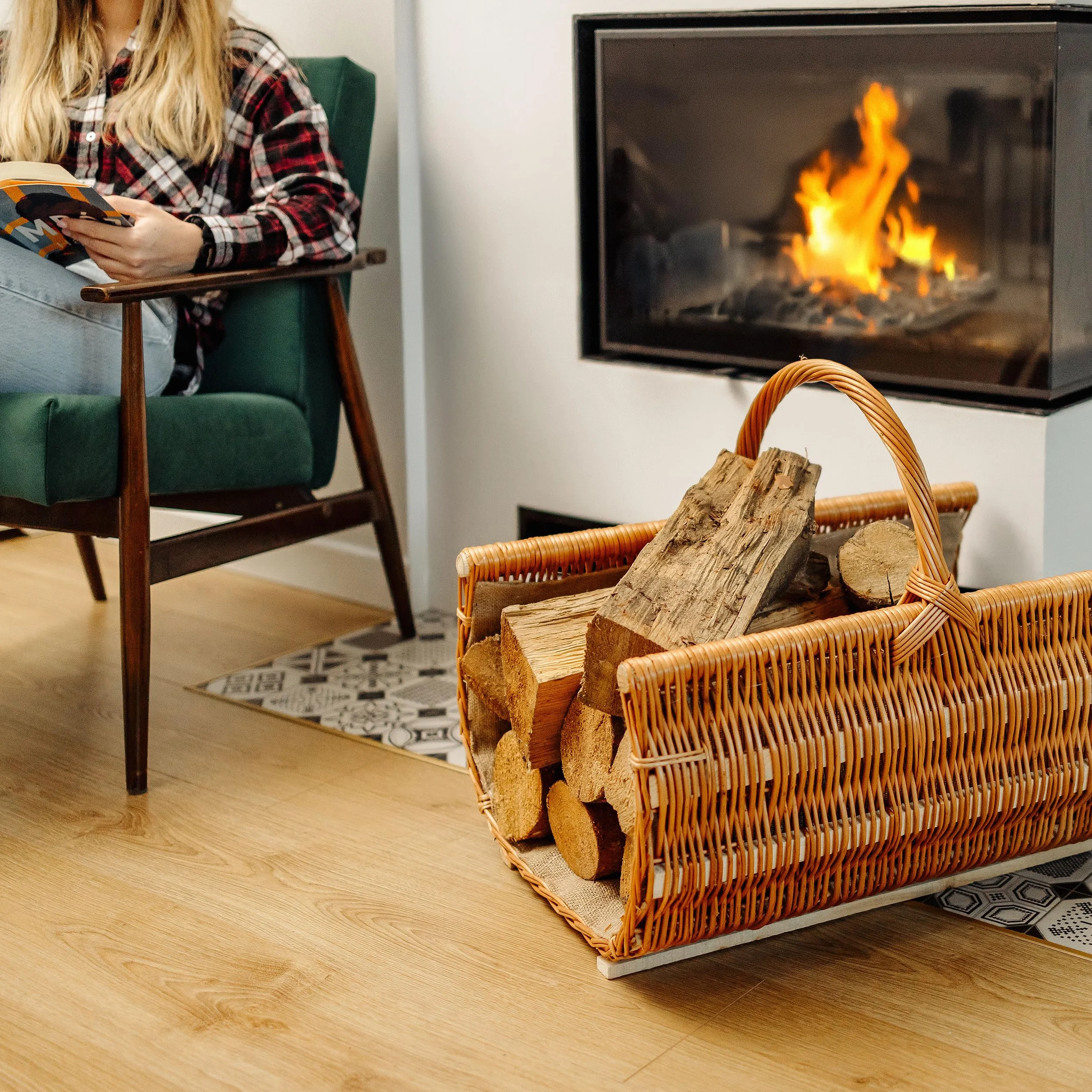 Creative Home Kosz Wiklinowy do Przechowywania Drewna Kominkowego z Uchwytem Obszyty Jutą | 60x45x50cm (+/-2cm) Duży Zaokrąglony Owalny | Ręcznie Pleciony Trwały | Naturalny Brązowy | Wielofunkcyjny