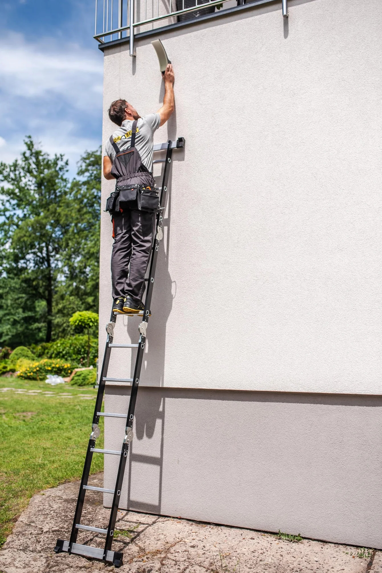 DRABEST Drabina uniwersalna wielofunkcyjna przegubowa składana 4x3 stopnie – Solidna konstrukcja – Aluminium + stal – Maksymalne obciążenie 125 kg – 0,32 x 0,98 x 0,25 m