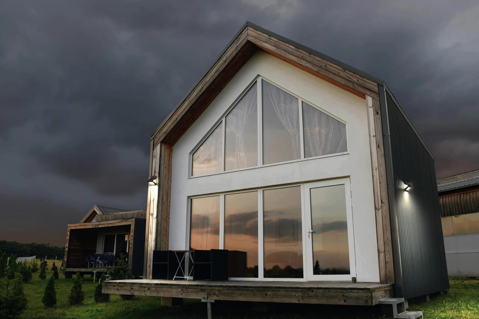 OSRAM ENDURA BUTTERFLY reflektor solarny 4W 500lm IP65 4000K czujnik ruchu