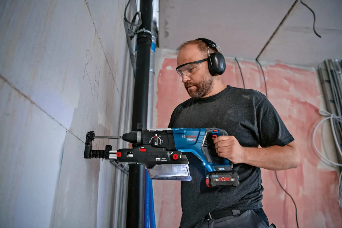 Bosch Professional GDE 28 D system odsysania pyłu z wymiennymi nasadkami przeciwpyłowymi