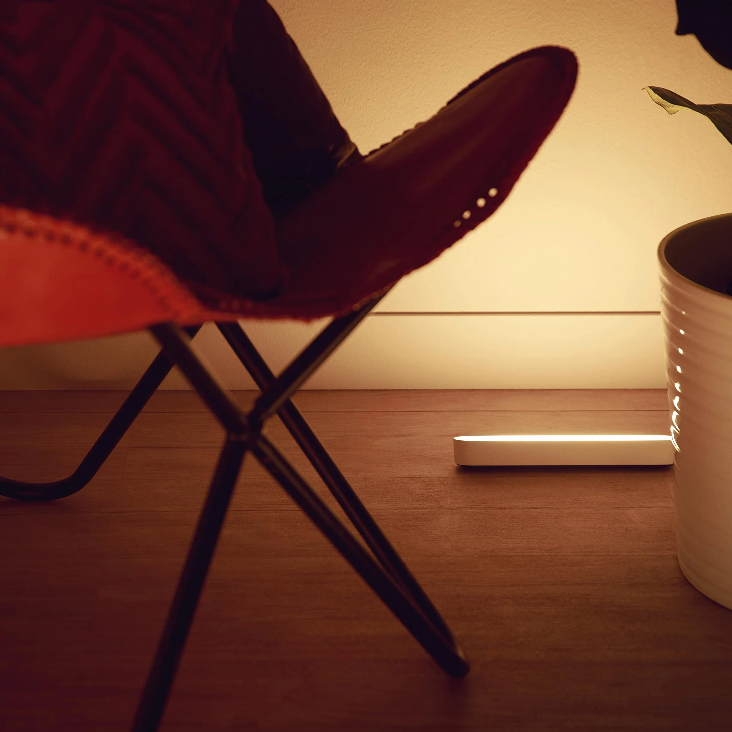 Philips Hue Play White and color ambiance Zestaw 2 podłużnych lamp, biała, 16 mln kolorów, możliwość przyciemniania, sterowanie aplikacją