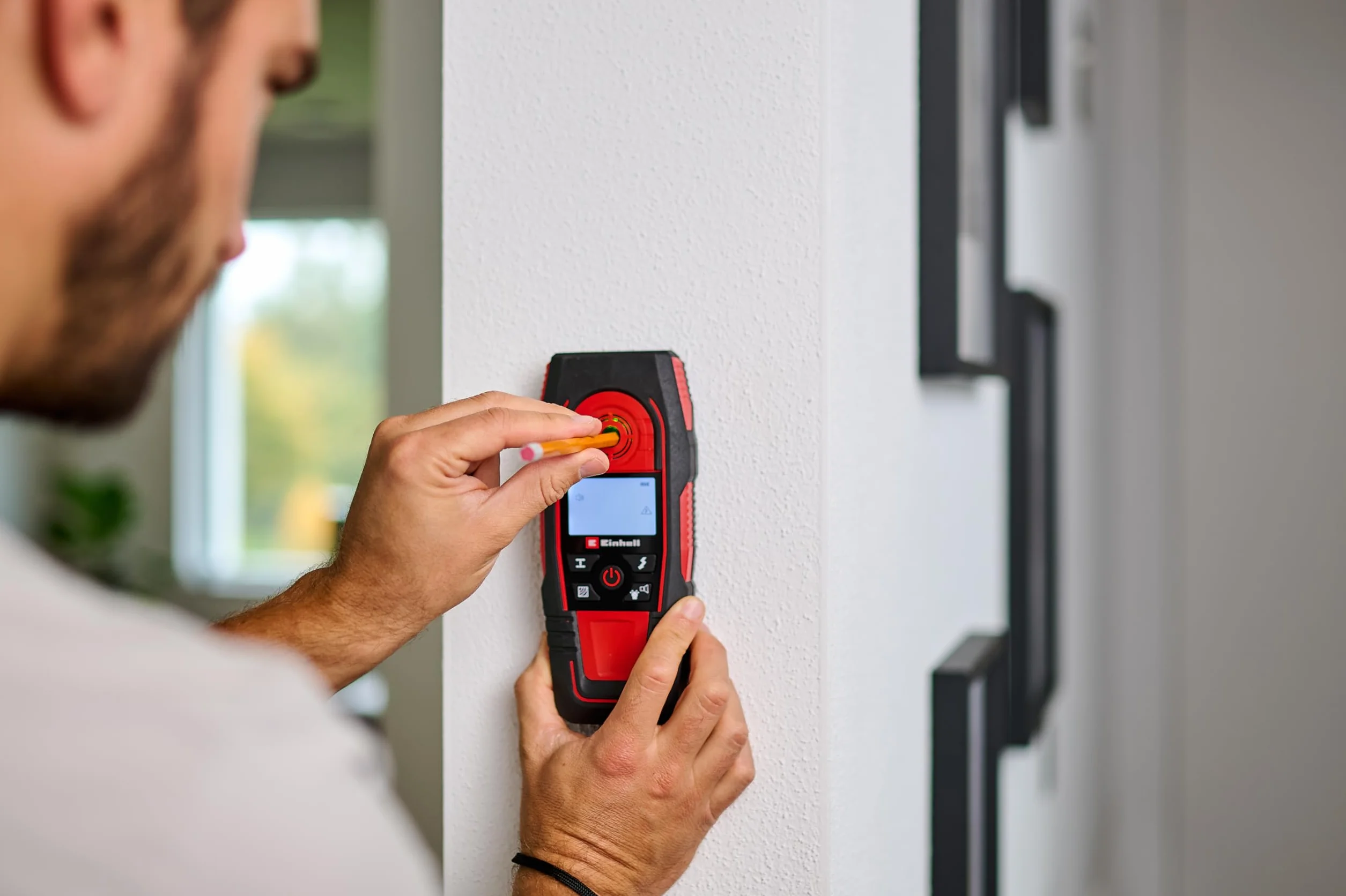 Einhell TE-MD 80 cyfrowe urządzenie śledzące 80 mm głębokość lokalizacji linia energetyczna metal nieżelazny drewno LCD