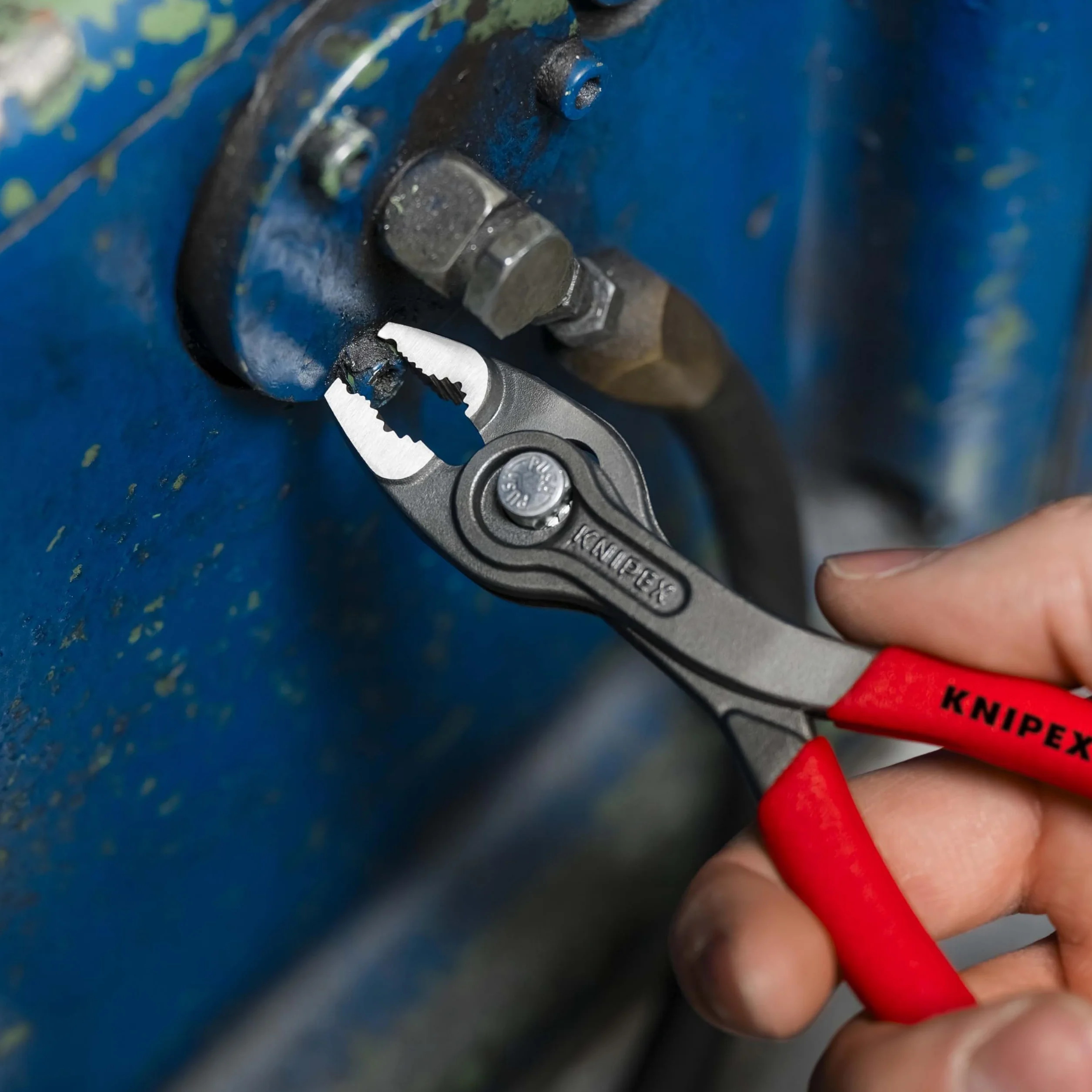 Knipex 82 01 150 Twingrip Szczypce z Chwytem od Czoła i Boku, Fosforanowana, 150 mm