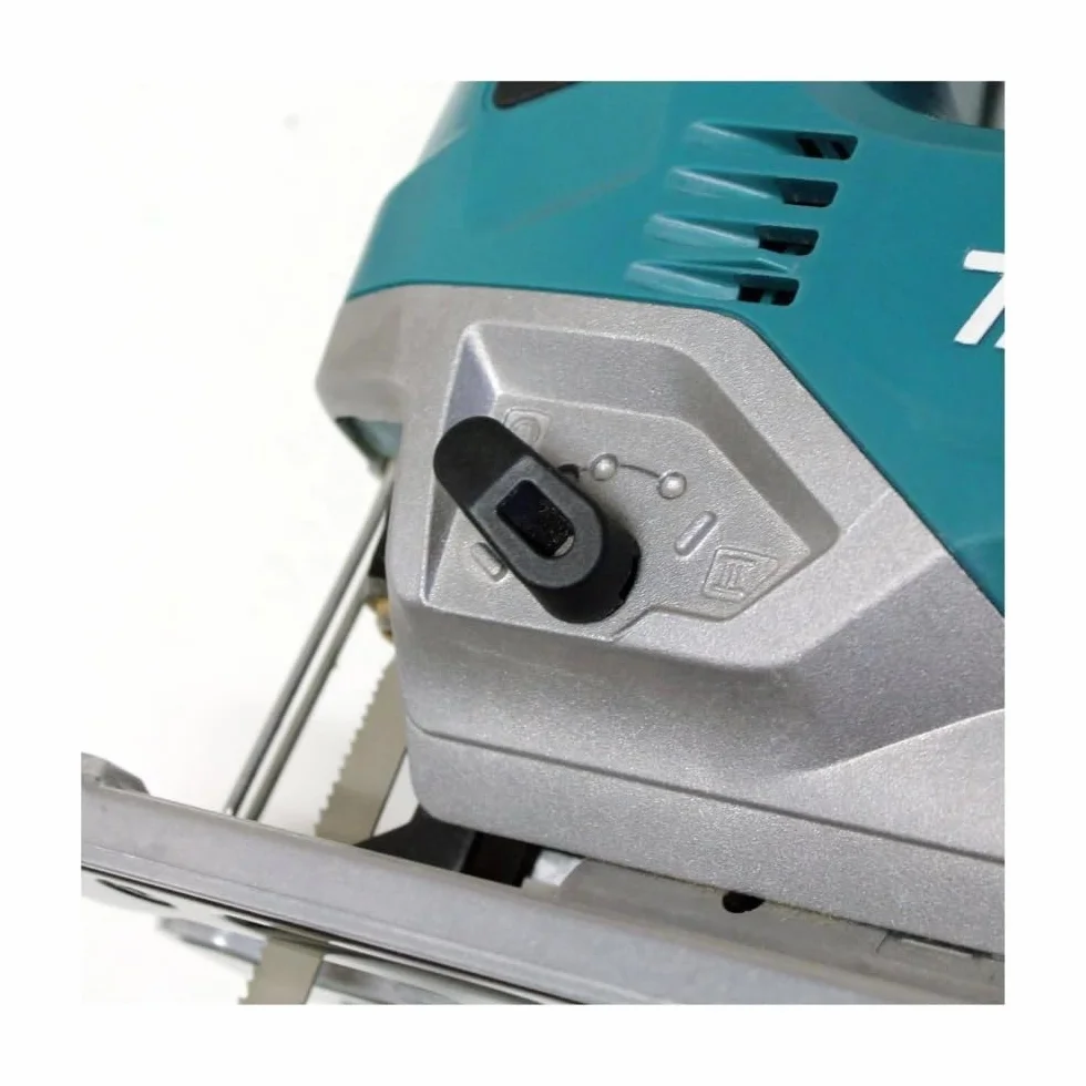 Makita JV0600K/2 240V Wyrzynarka Akcji