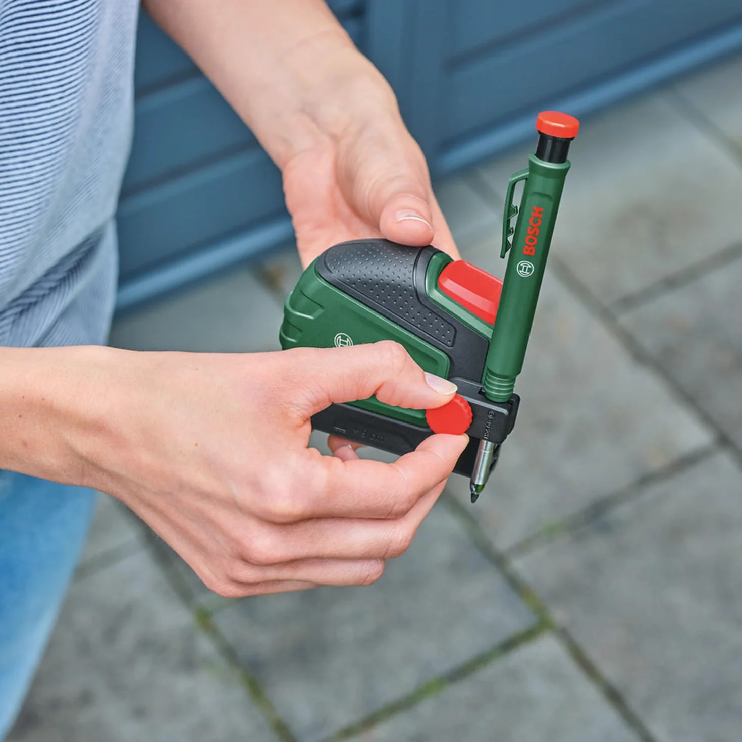 Bosch Taśma miernicza 5 m / 16 ft autom. blokada powłoka nylonowa szer. 22 mm metalowy zaczep do paska Softgrip