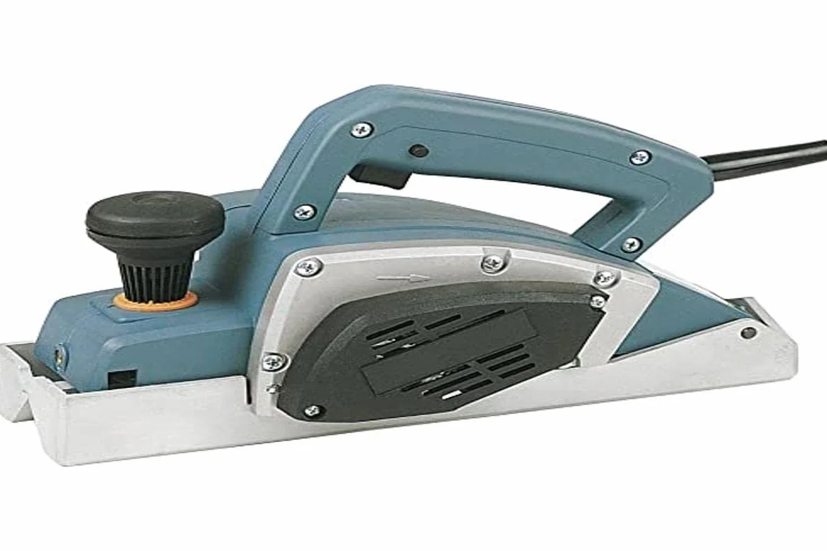 VIRUTEX CE89E 230V 700 W Przecinarka 25 mm 12,5 mm 3,3 kg