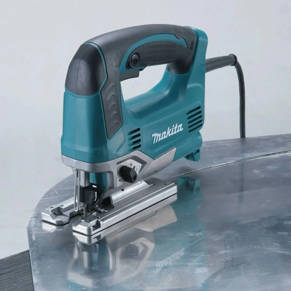Makita JV0600K/2 240V Wyrzynarka Akcji