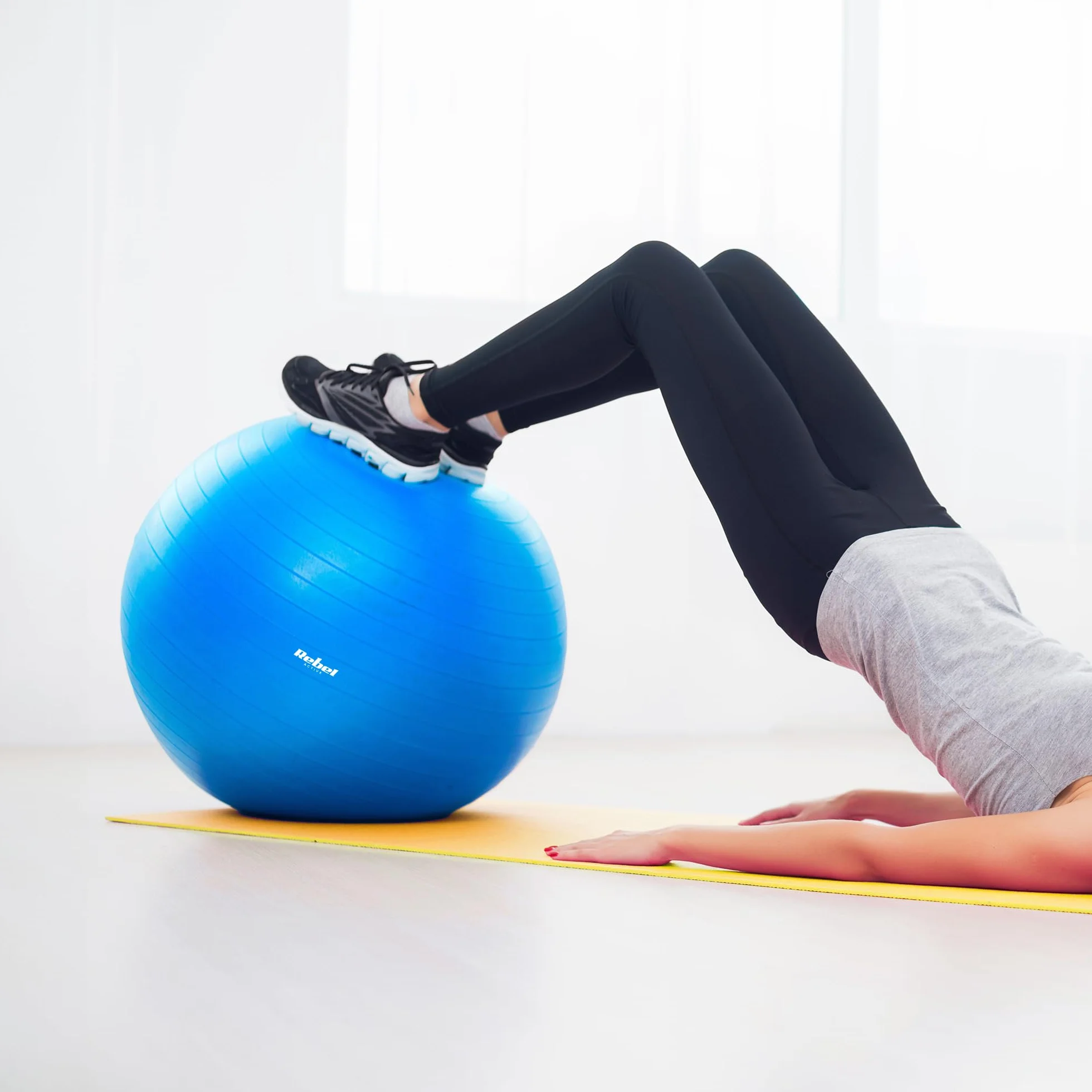Rebel Electro Piłka Gimnastyczna Rehabilitacyjna 55cm z Pompką Ręczną Niebieska