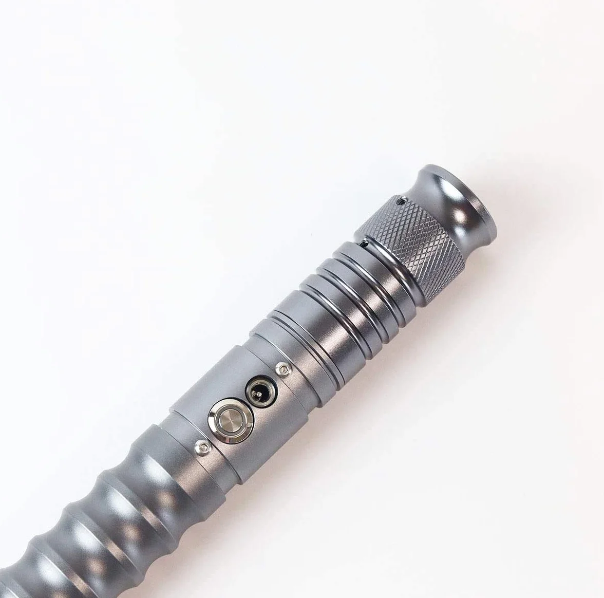 Lightsaber Jedi Sith Aluminium Hilt 16 kolorów Zmiana LED Miecz Saber Stojak dla dorosłych