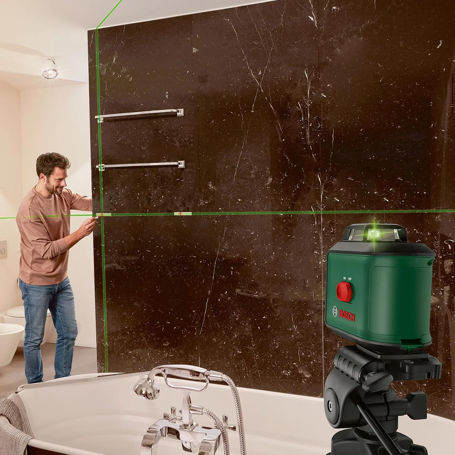 Bosch UniversalLevel 360 Laser krzyżowy ze statywem i uchwytem MM 3