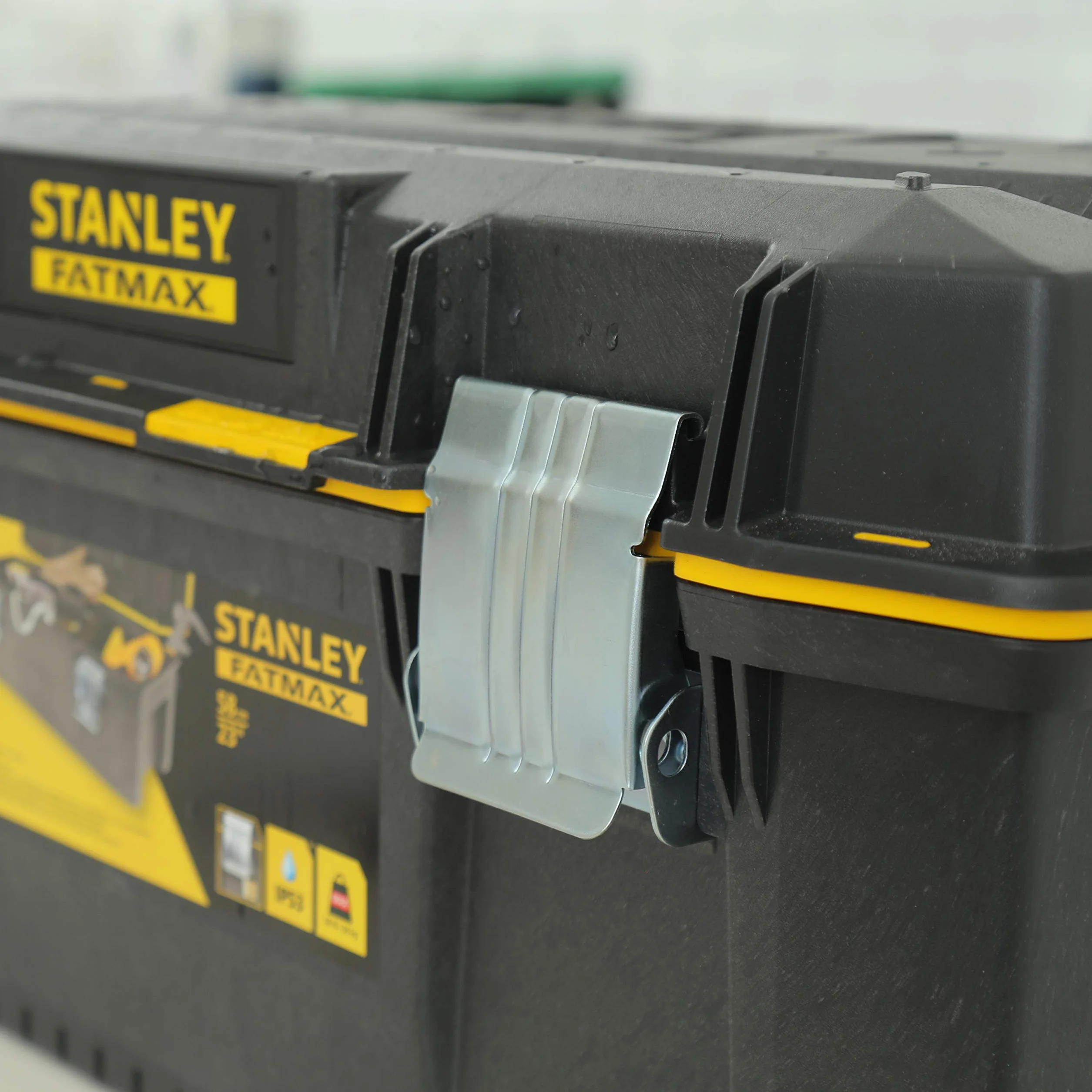 Skrzynka narzędziowa STANLEY FATMAX Wodoodporna Structural foam 22"