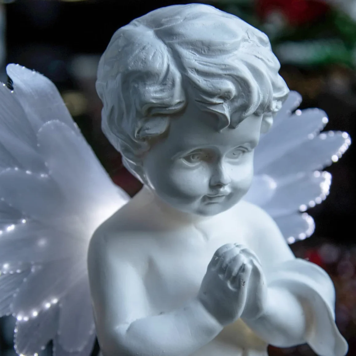 GardenKraft 12680 Zasilane energią słoneczną LED Angel Light Cherub ze skrzydłami światłowodowymi ciepłe białe diody LED