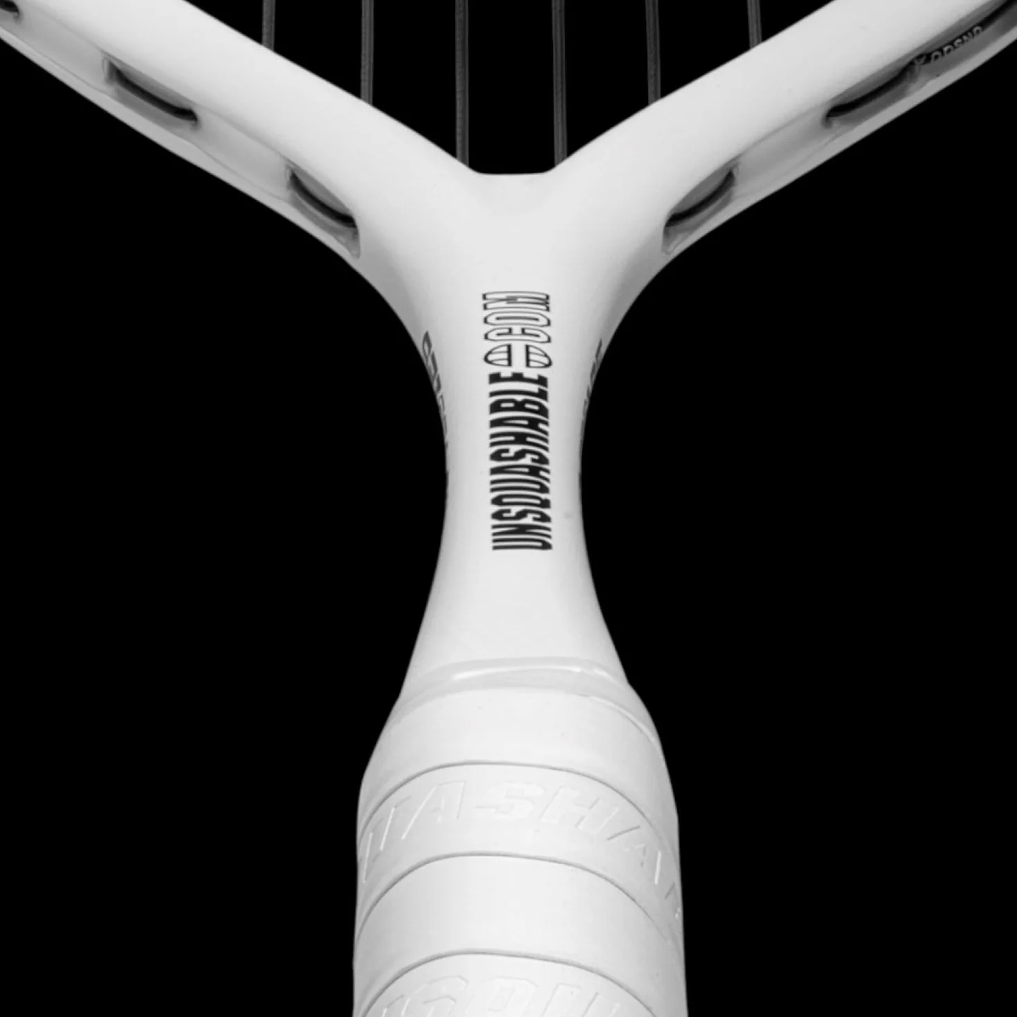 UNSQUASHABLE THERMO Rakieta do squasha - THERMO PRO 125 i THERMO-TEC 125 rakieta do squasha zapewnia doskonałą zwrotność reflektorów i najwyższy poziom kontroli