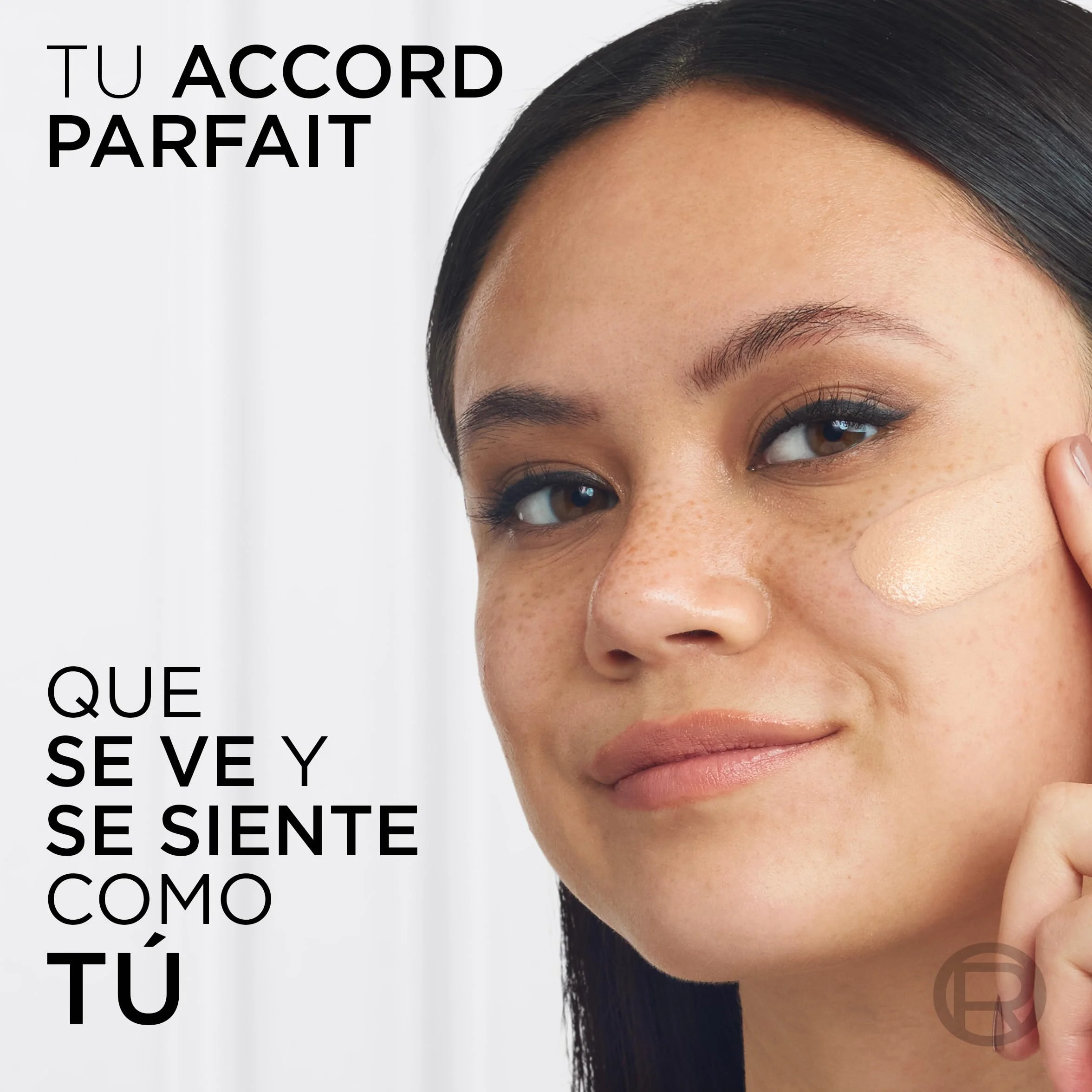 L'Oréal Paris True Match trwały podkład do twarzy w płynie, pielęgnujący z kwasem hialuronowym, SPF 17, 1.N Ivory, 30 ml