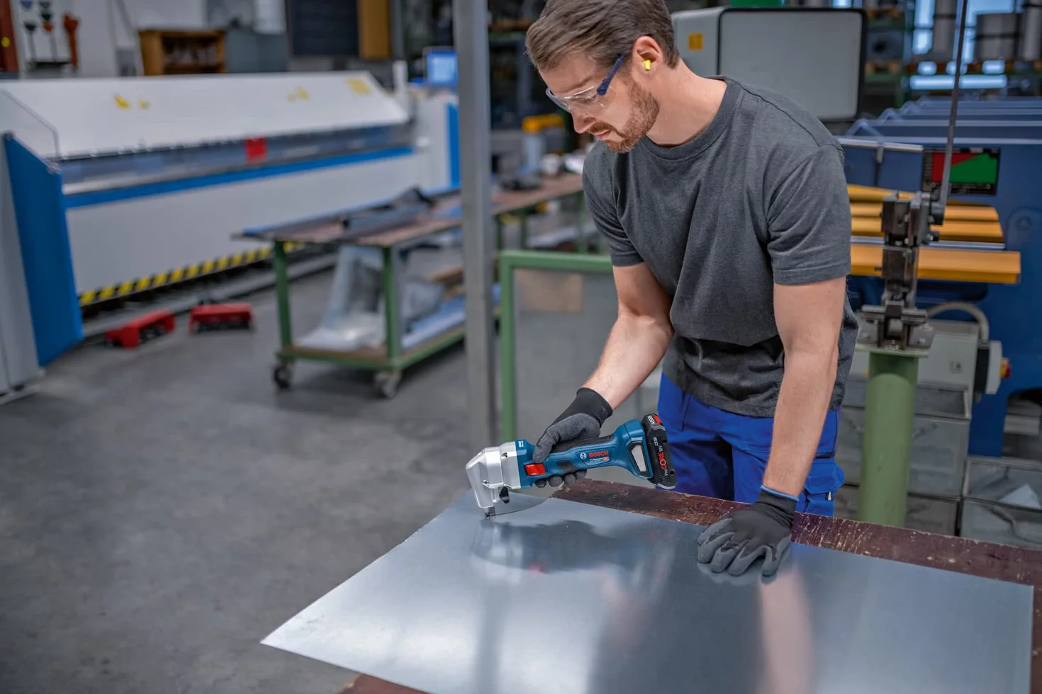 Bosch Professional GNA 18V-16 E akumulatorowy rozdzierak 18V