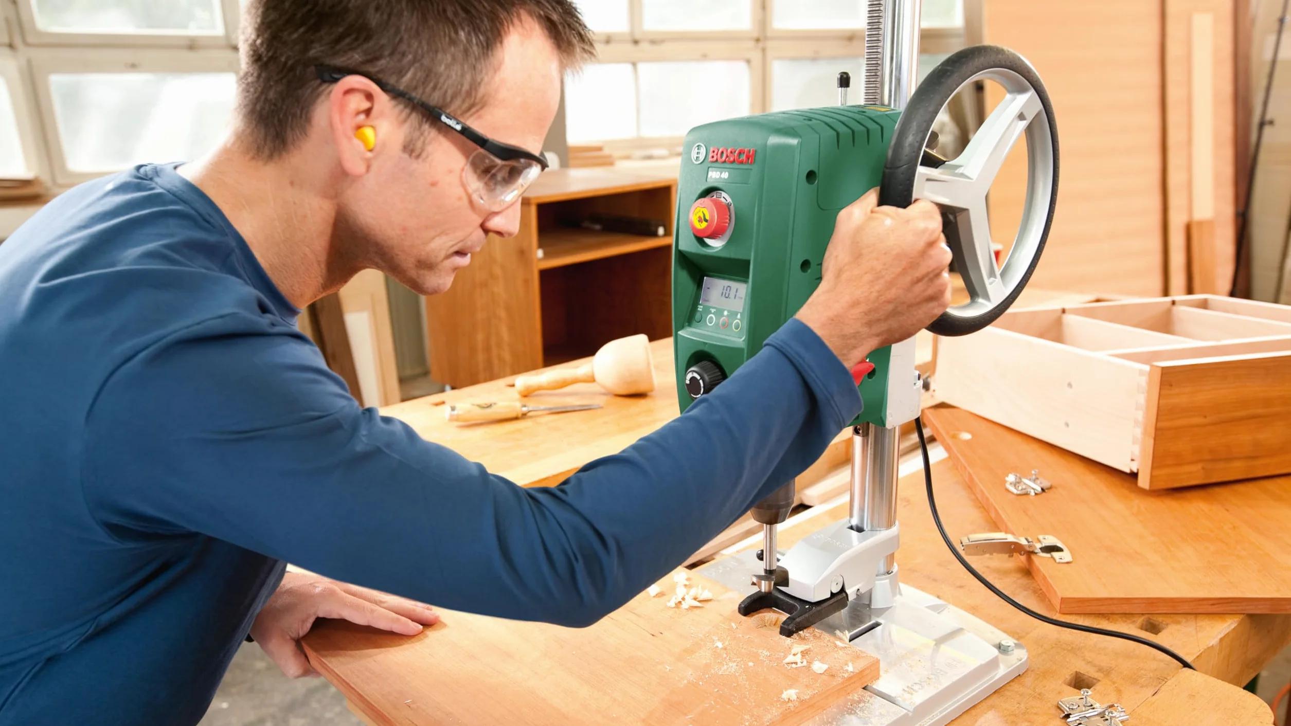 Bosch PBD 40 Wiertarka Stołowa 650 mm Zielony Czarny
