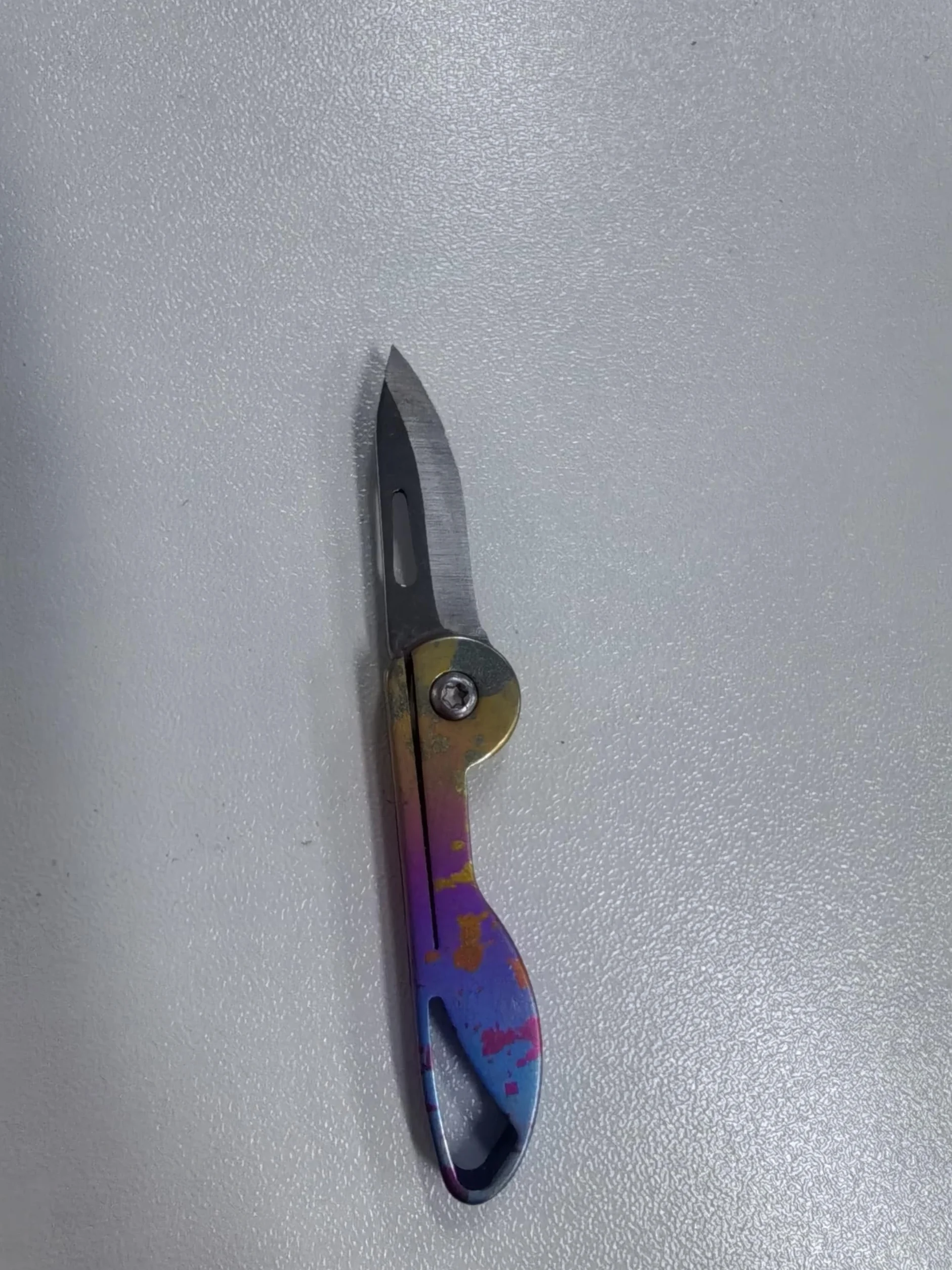 KeyUnity KK05 składany nóż tytanowy EDC z dziurką na klucz, lekki nóż do breloka camping