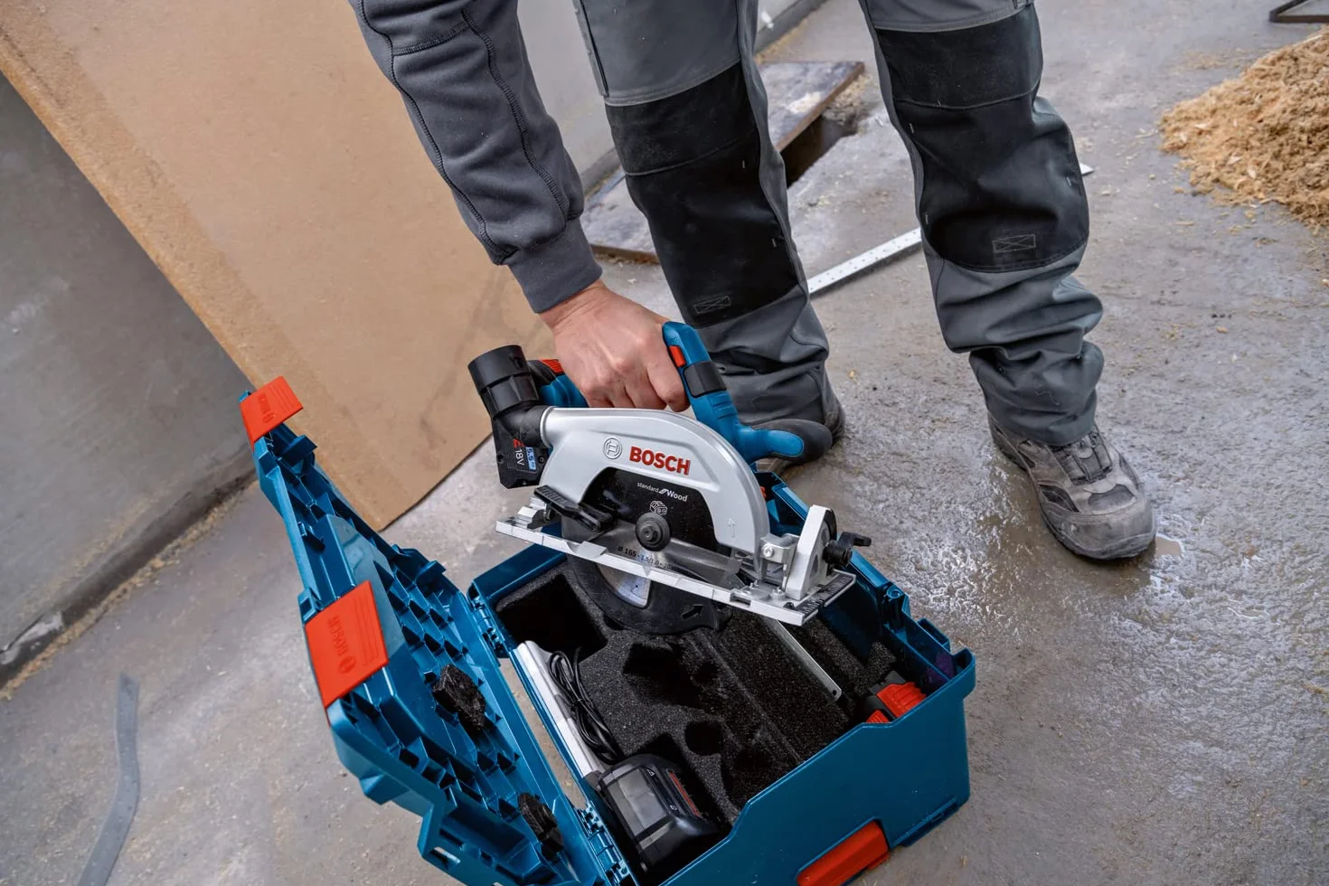 Bosch Professional GKS 185-LI akumulatorowa pilarka tarczowa 18V L-BOXX 165 mm