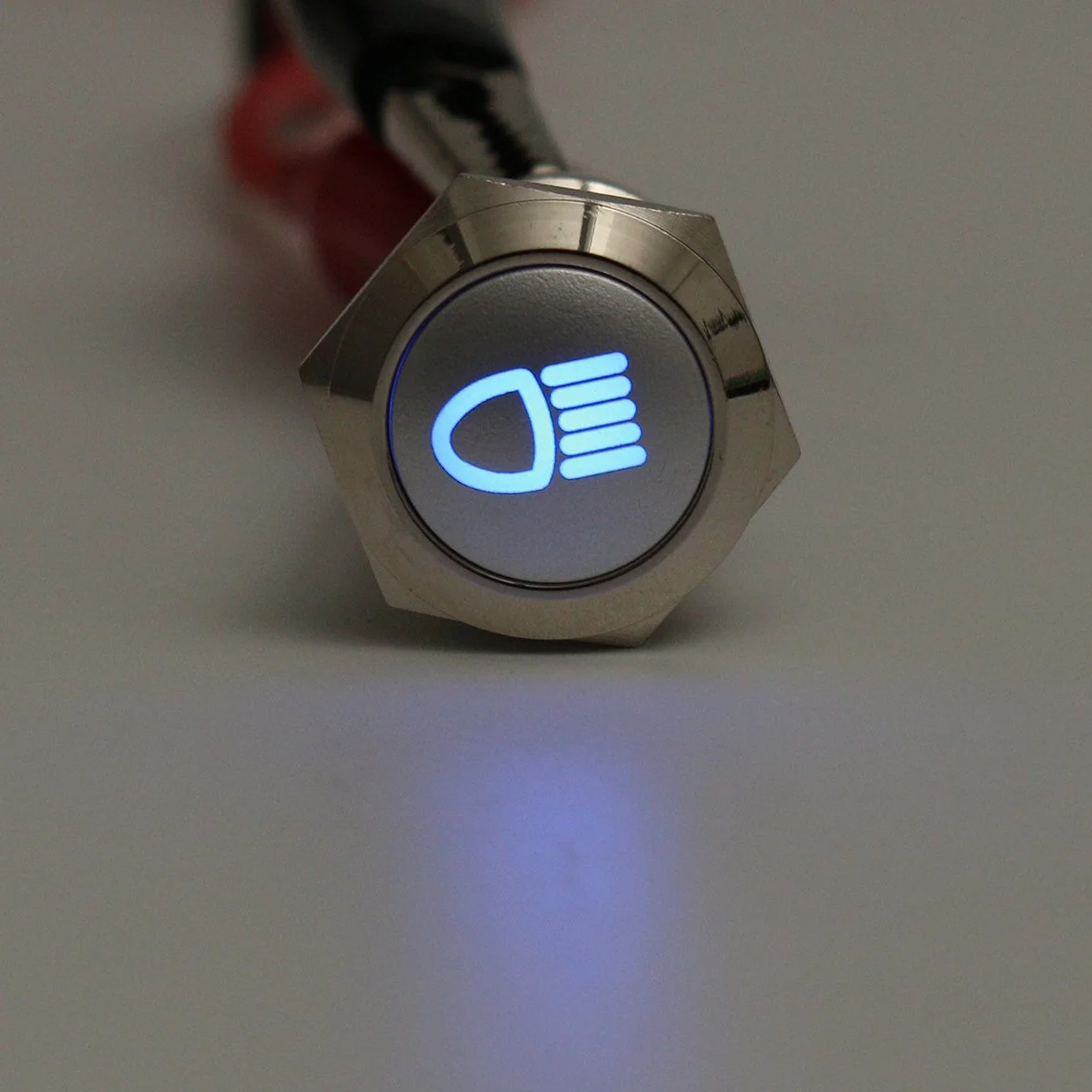 Przełącznik Przycisk LED 12V 19mm Srebrny Metal Push On Off Blokada Światła Niebieski