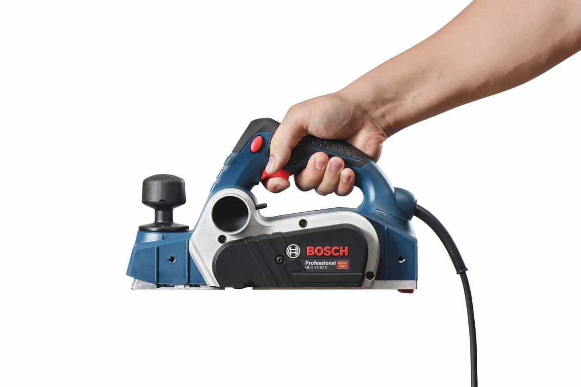 Bosch Professional strug GHO 26-82 D